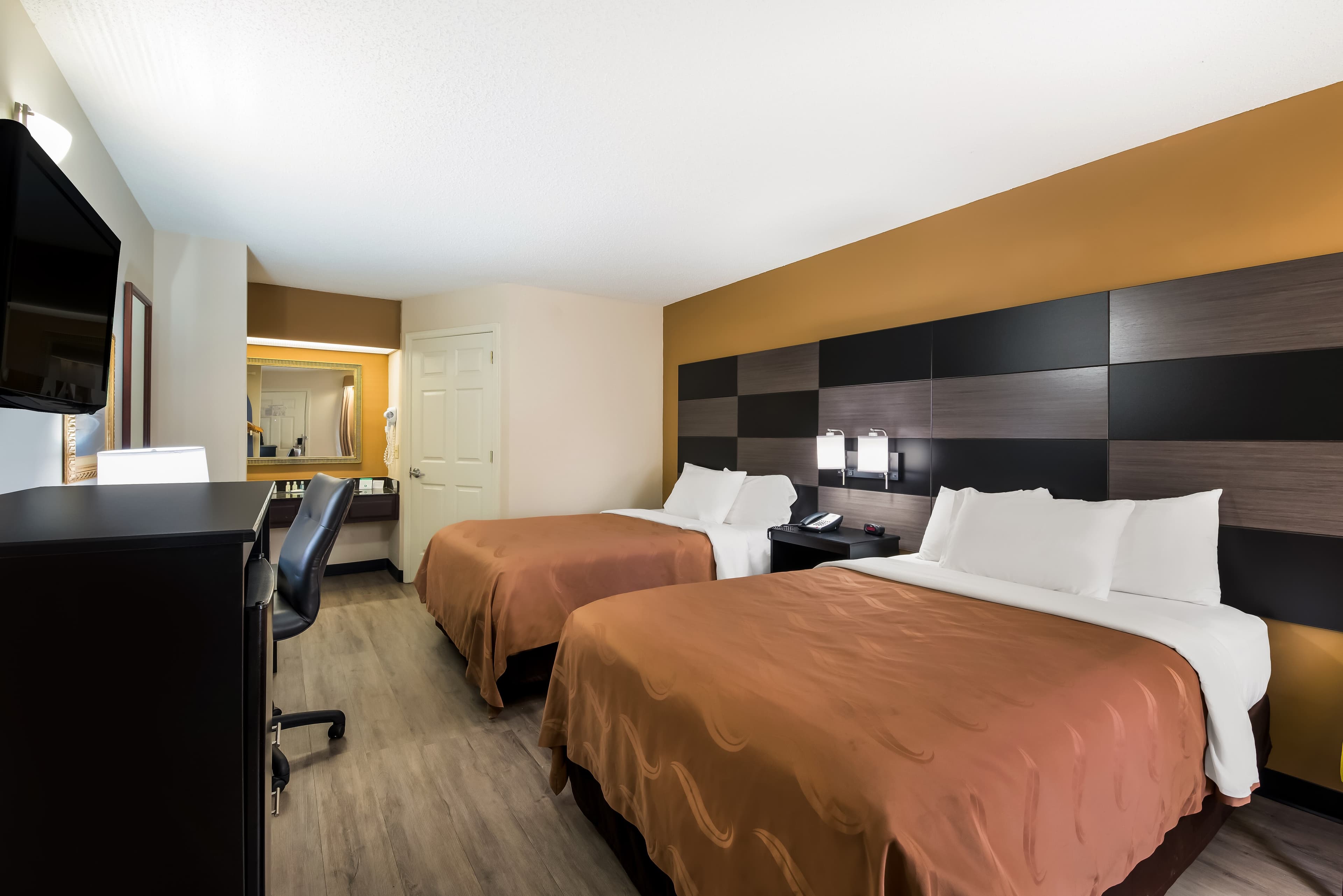 Quality Inn Johnson City I-26 exit 17 — 3