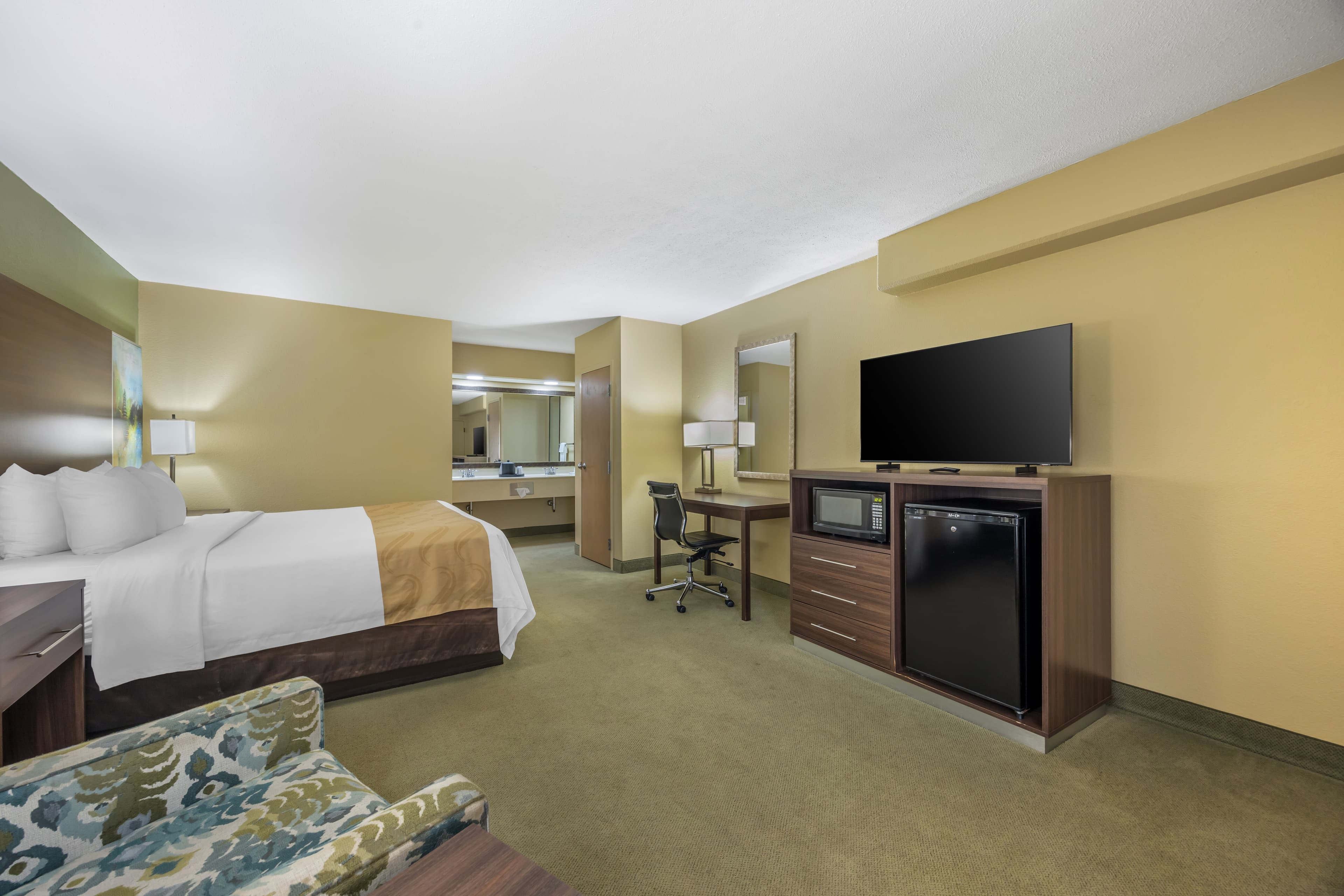 Quality Inn Paris — 23