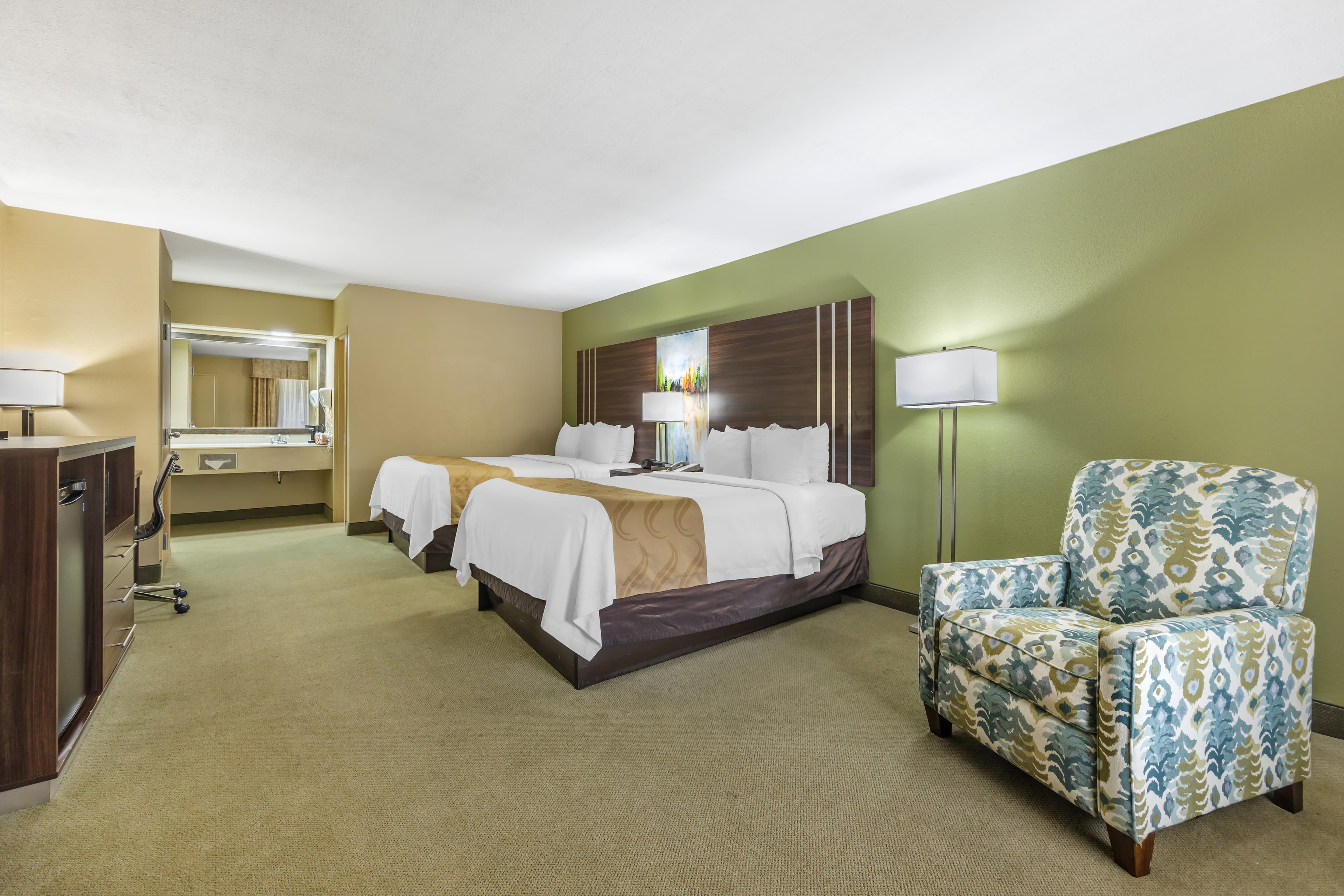 Quality Inn Paris — 27