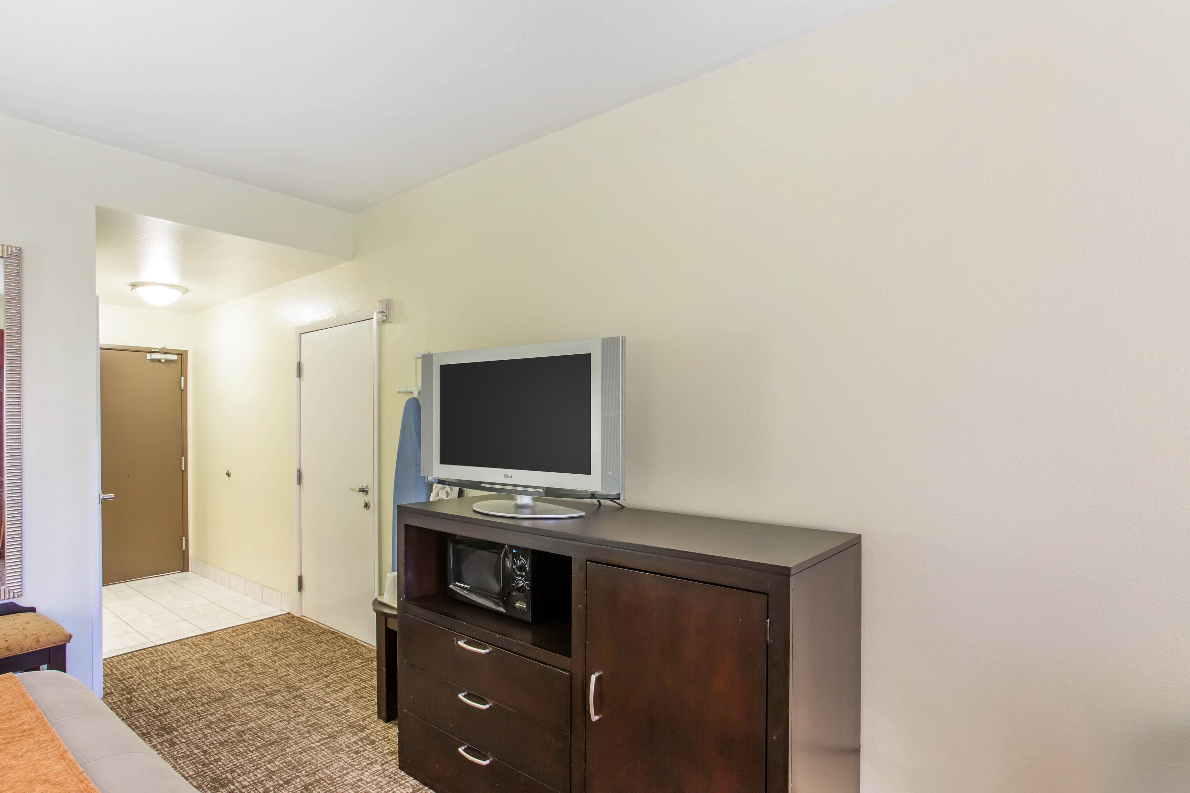 Comfort Inn Franklin Highway 96 - Image 3