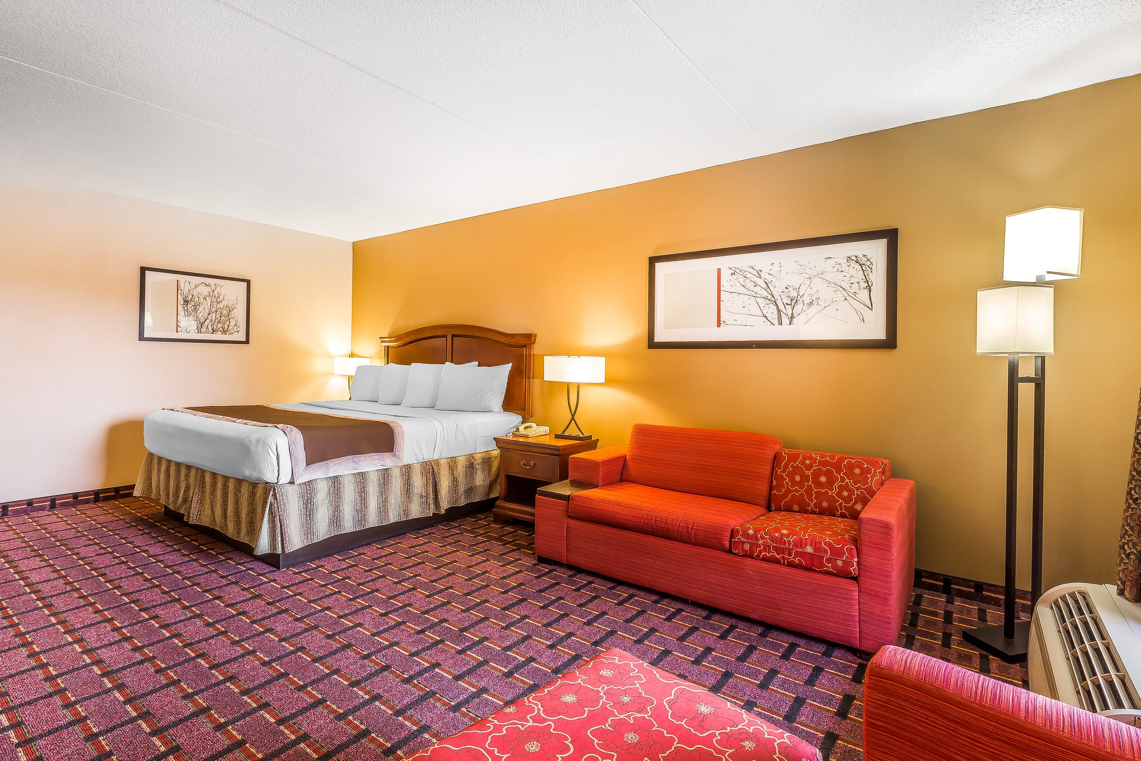 Rodeway Inn Knoxville East - Image 2