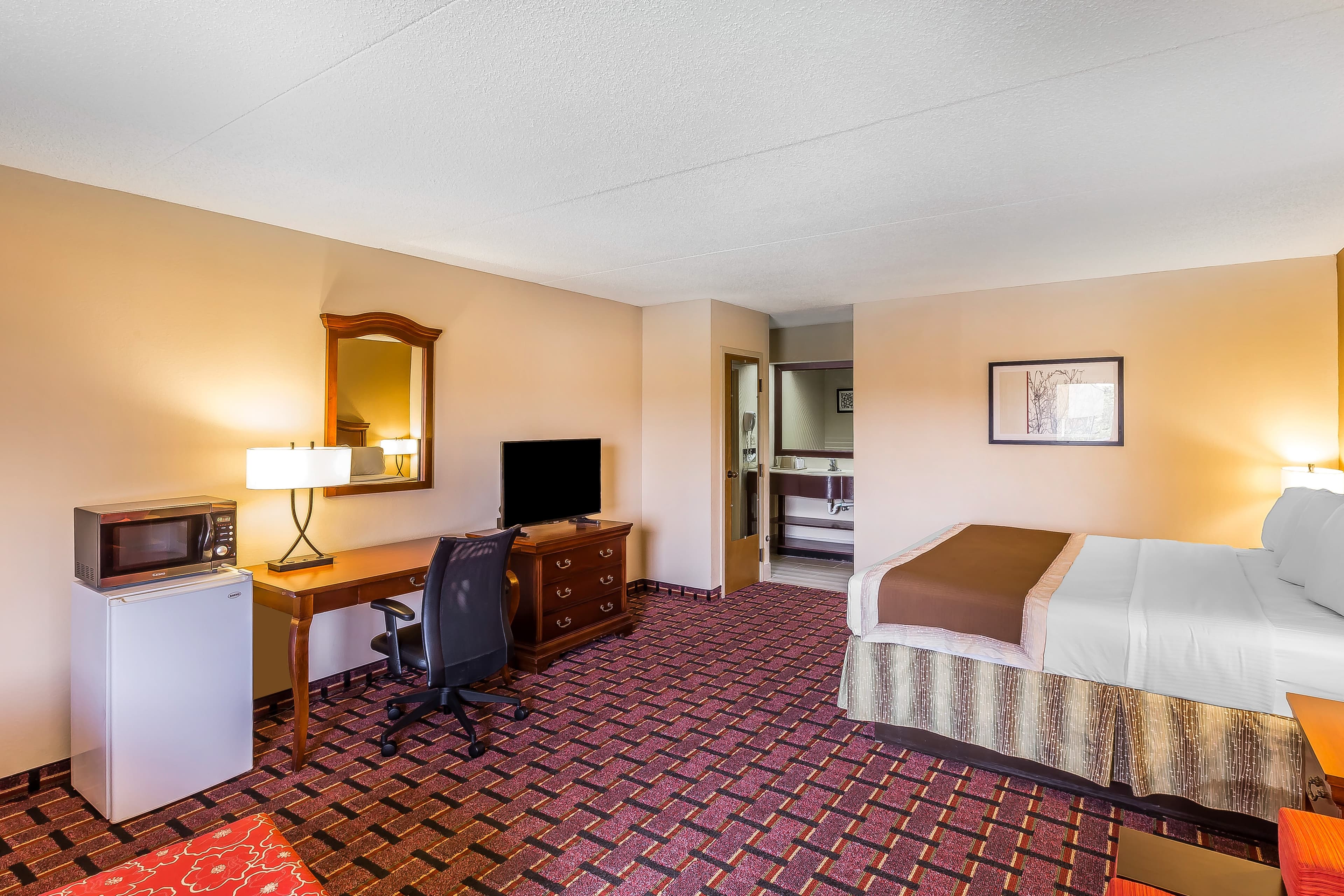 Rodeway Inn Knoxville East - Image 3