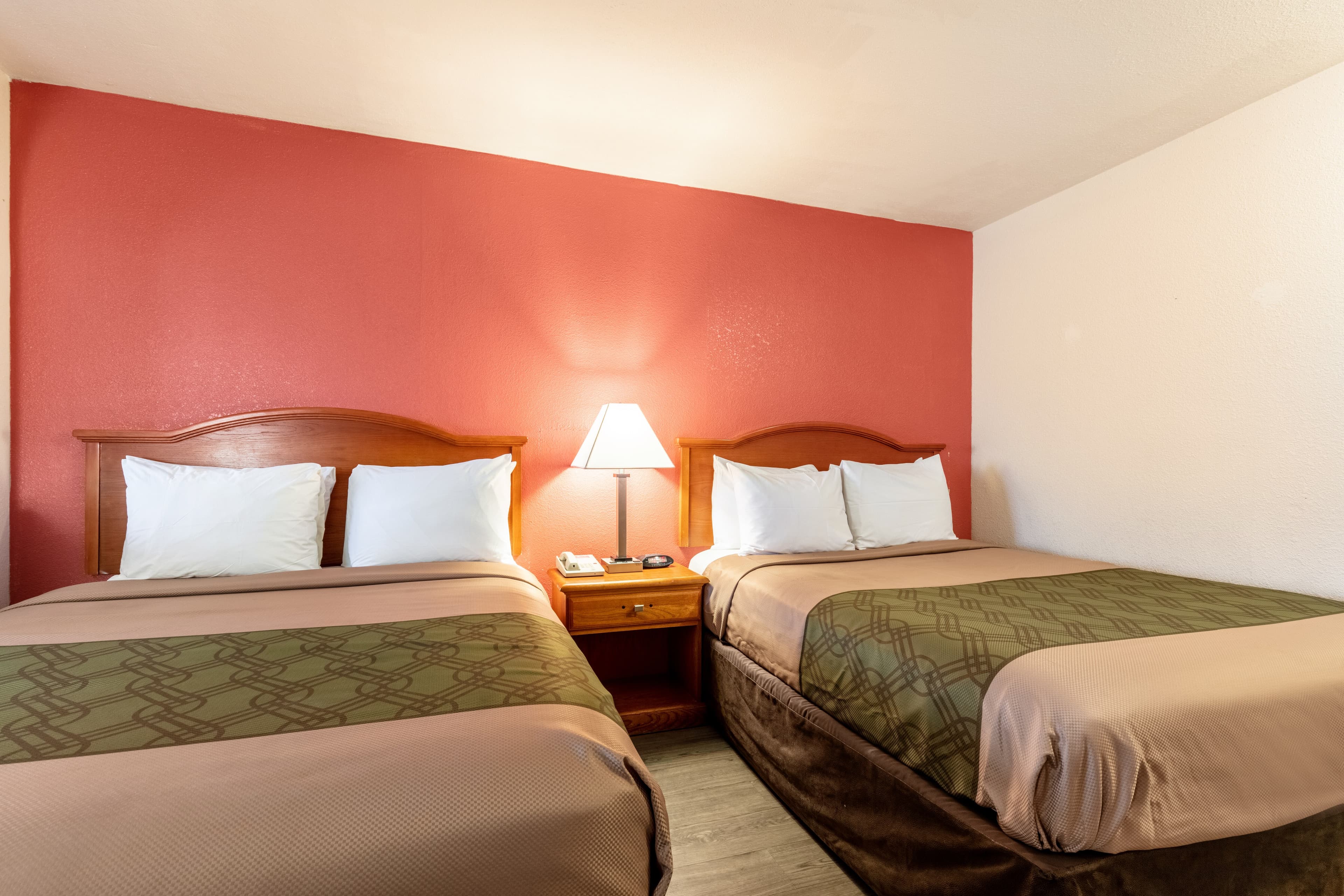 Econo Lodge Inn & Suites Memphis East — 45