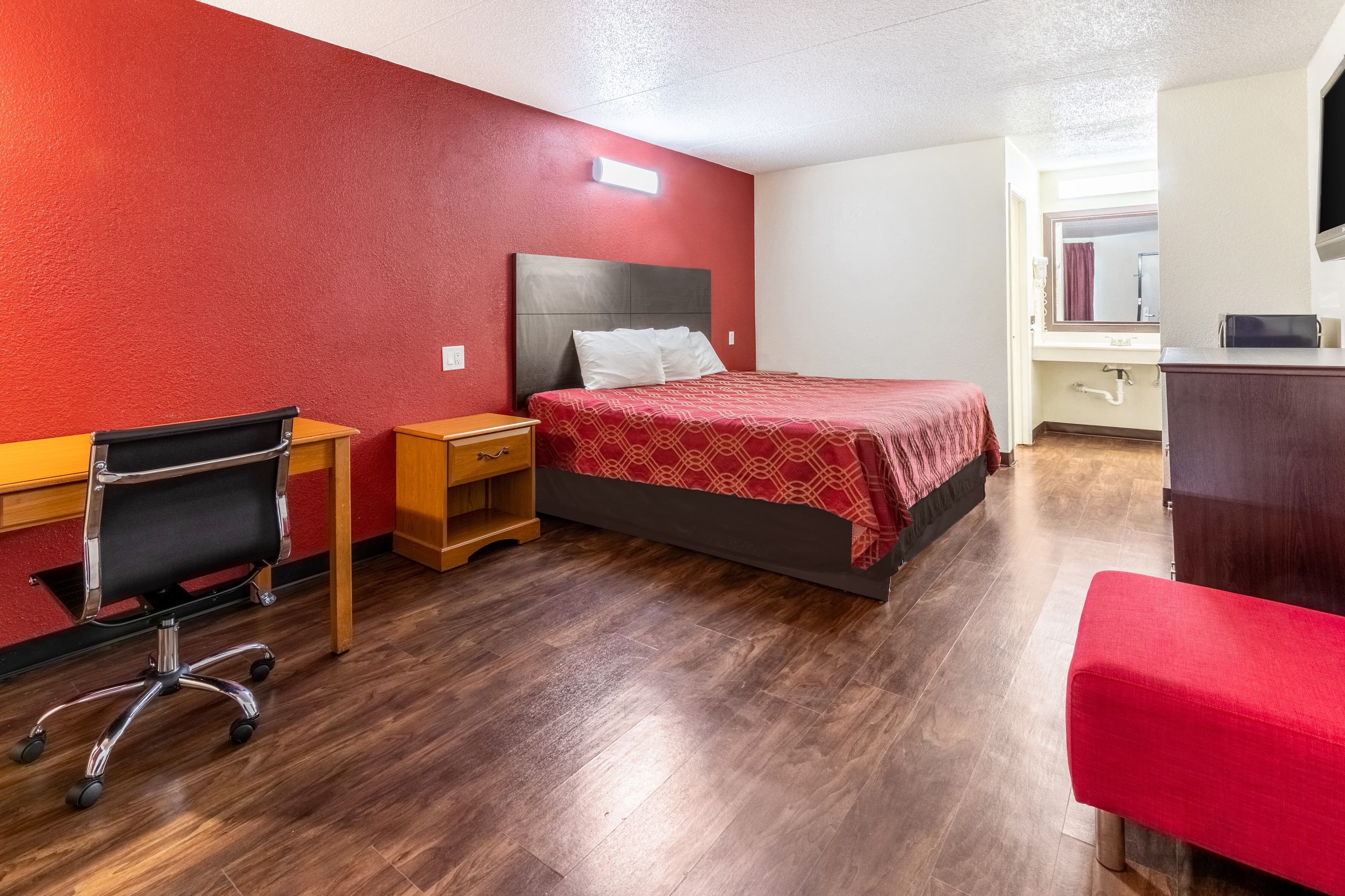 Econo Lodge Knoxville West - Turkey Creek — 8