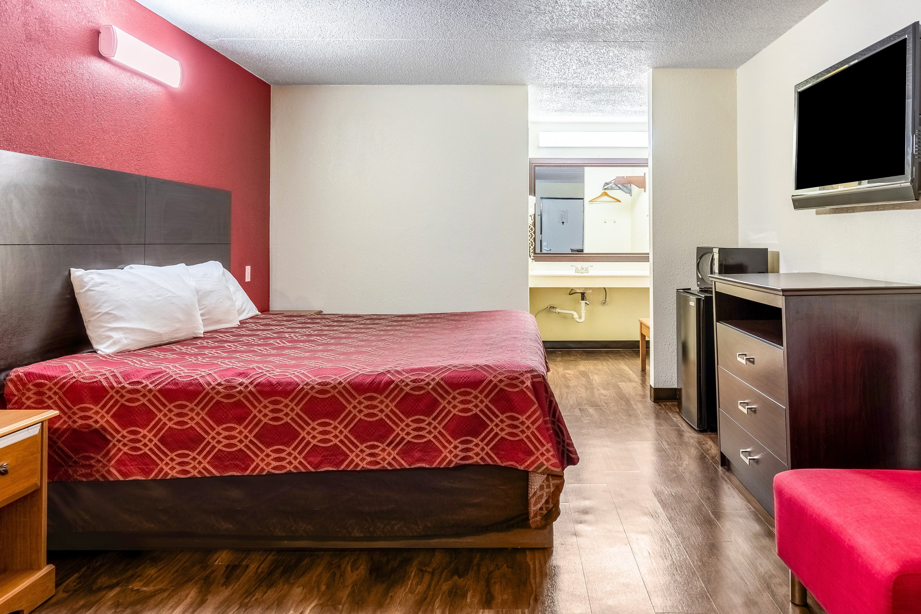 Econo Lodge Knoxville West - Turkey Creek — 9