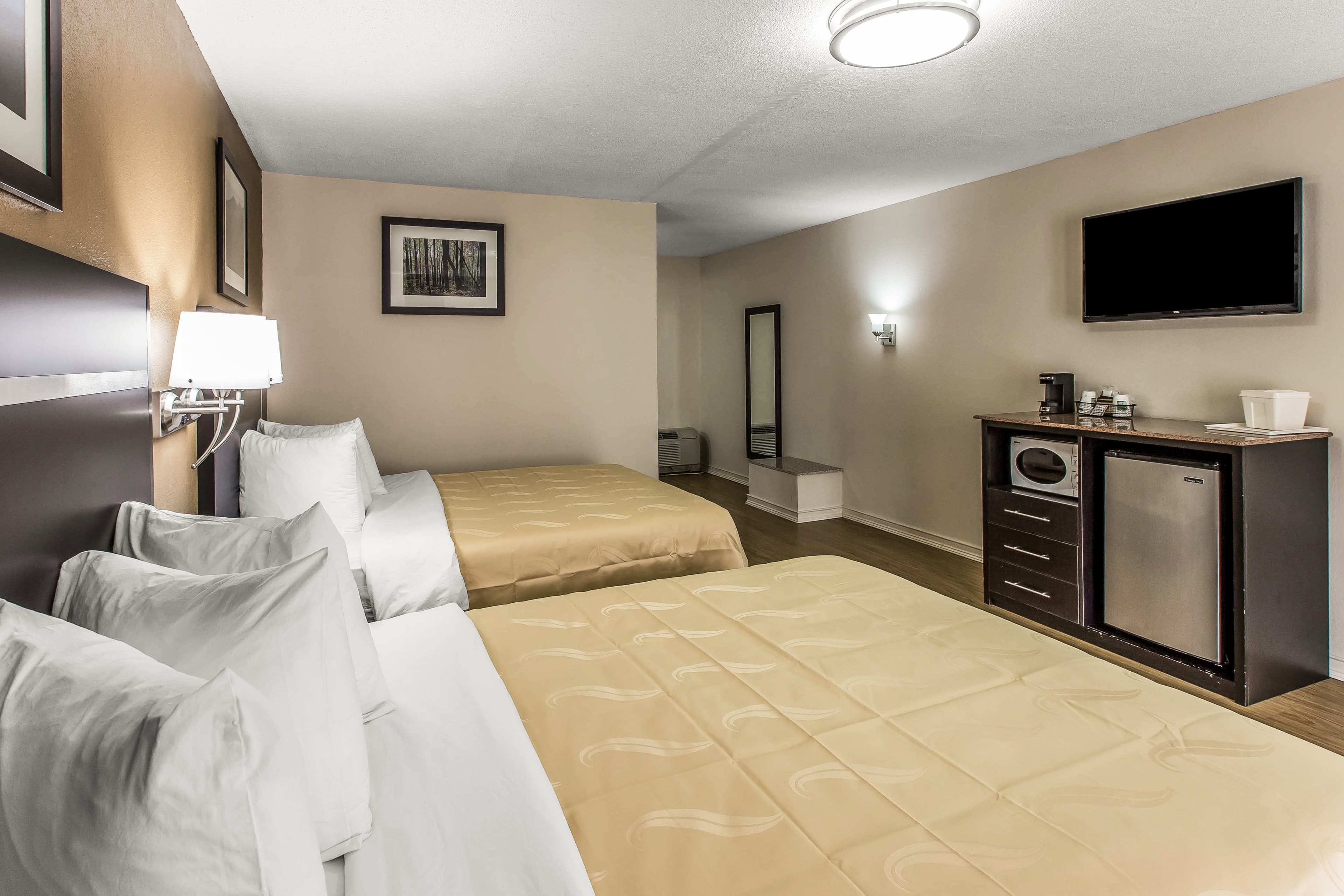 Quality Inn & Suites Gatlinburg North — 3