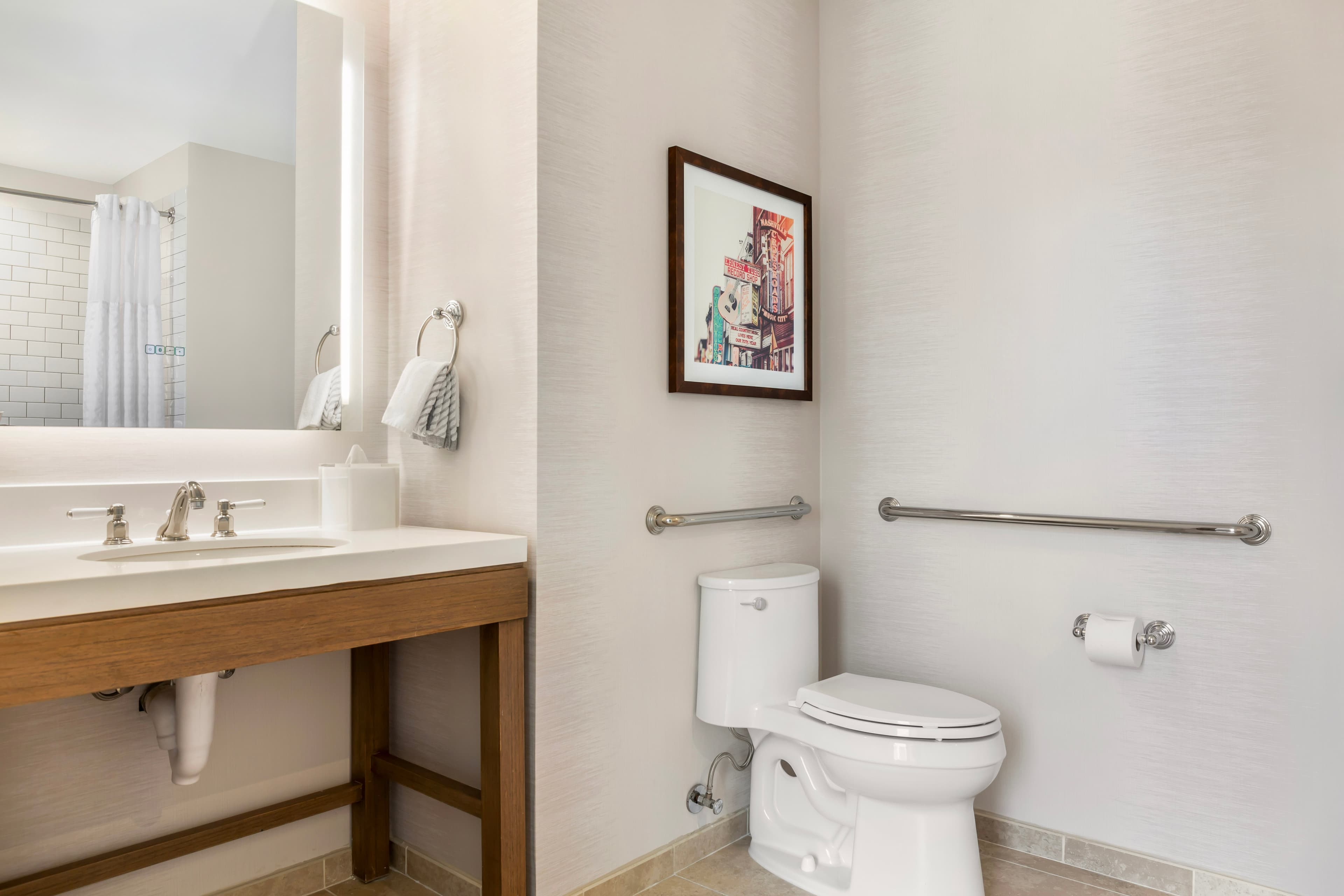 Cambria Hotel Nashville Downtown — 3