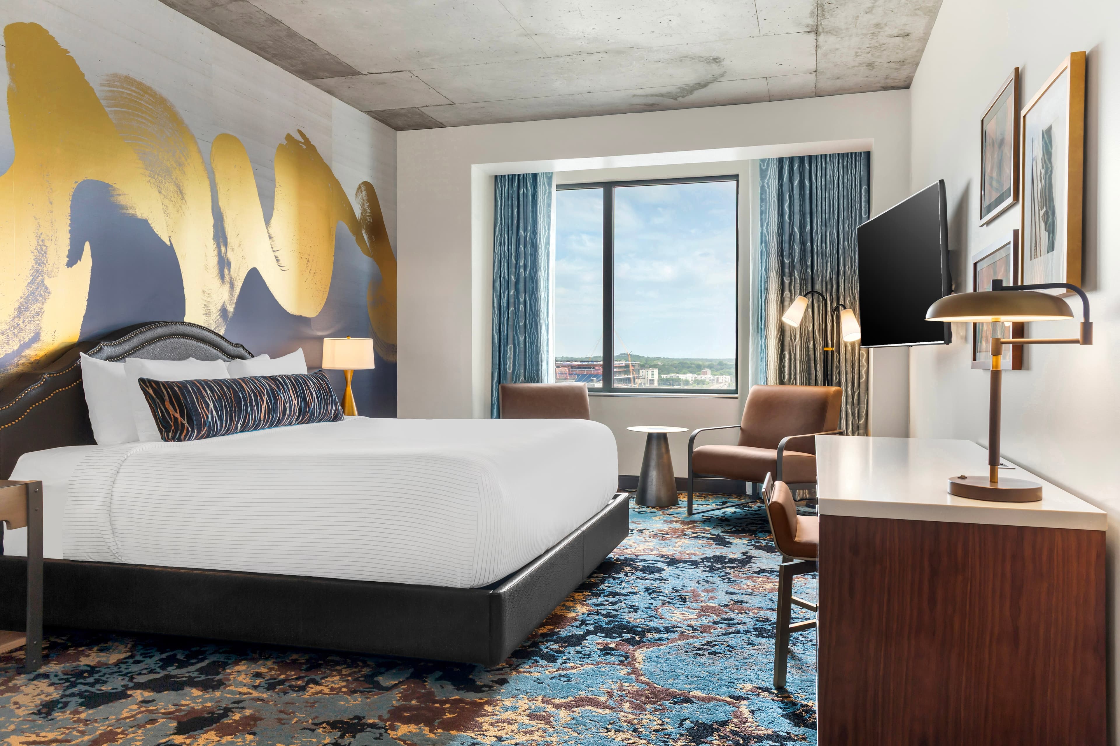 Cambria Hotel Nashville Downtown — 10