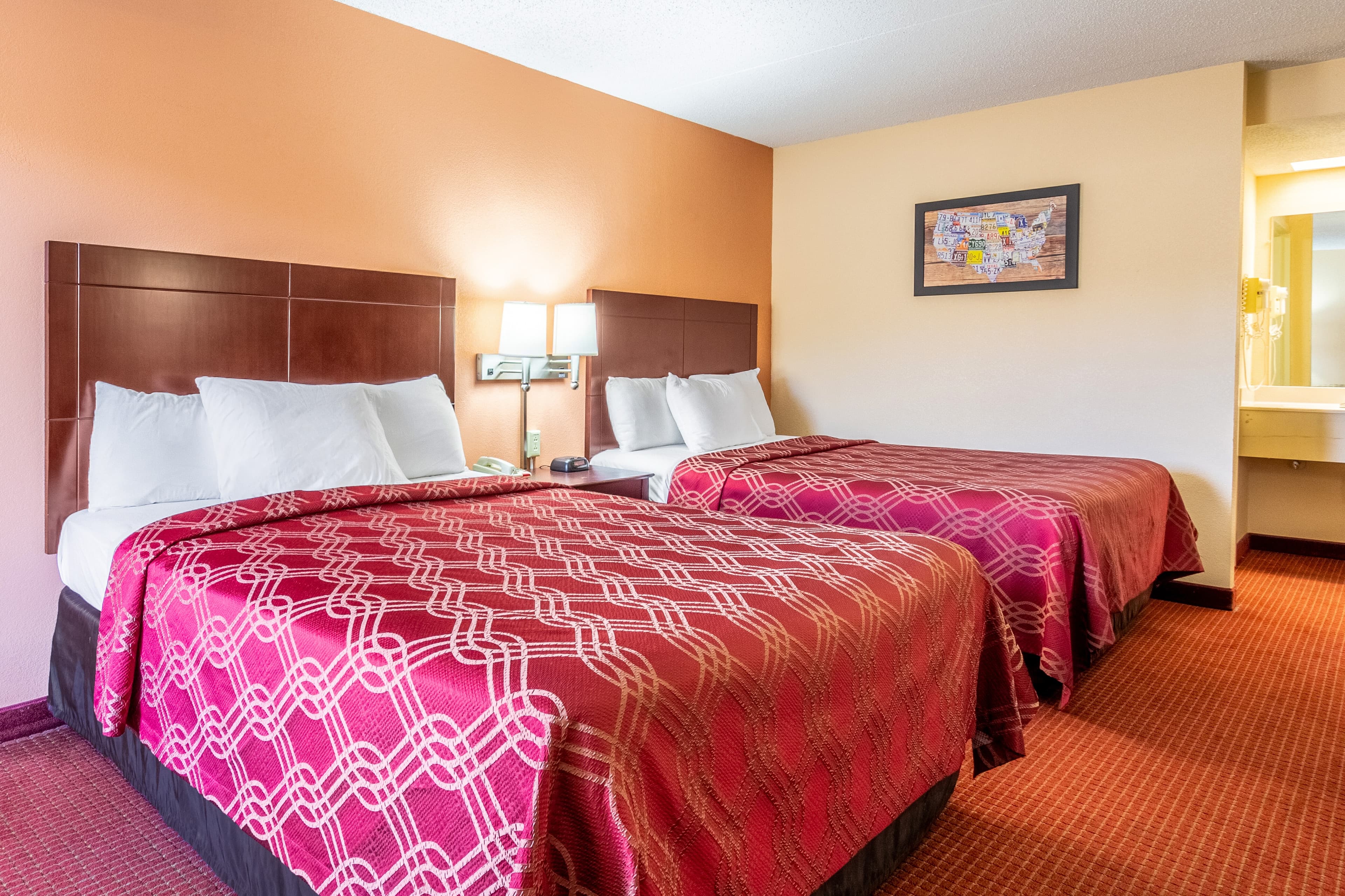 Econo Lodge Rocky Top — 12