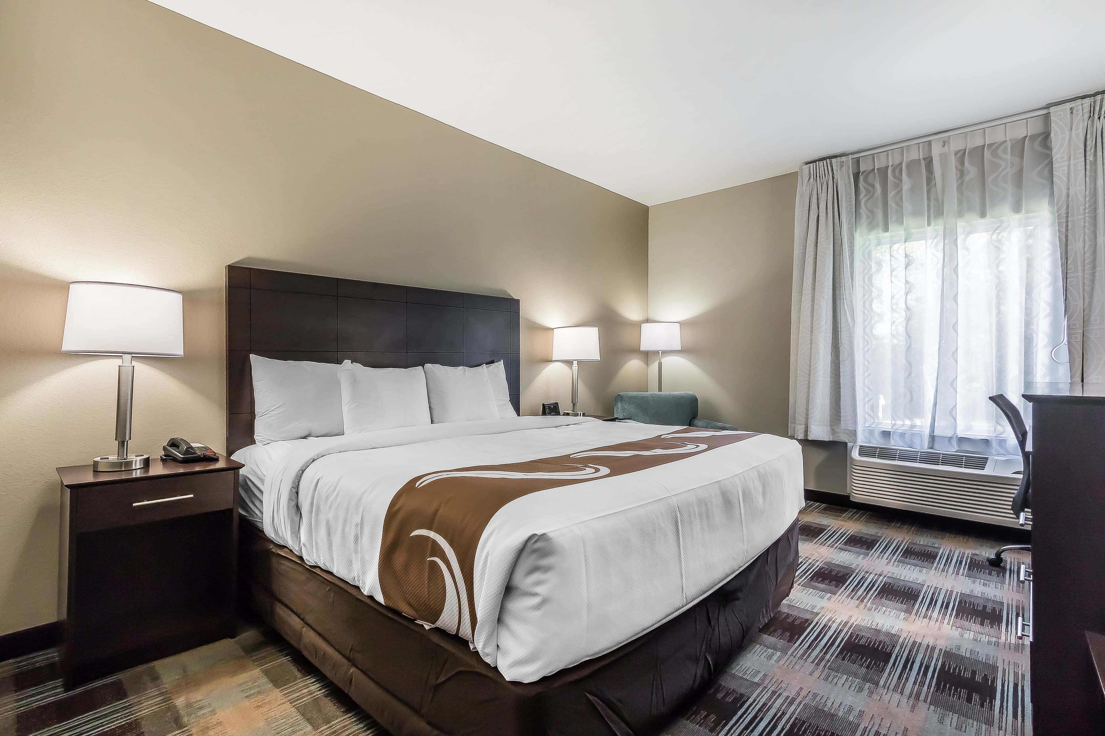 Quality Inn Pleasant View - Image 1