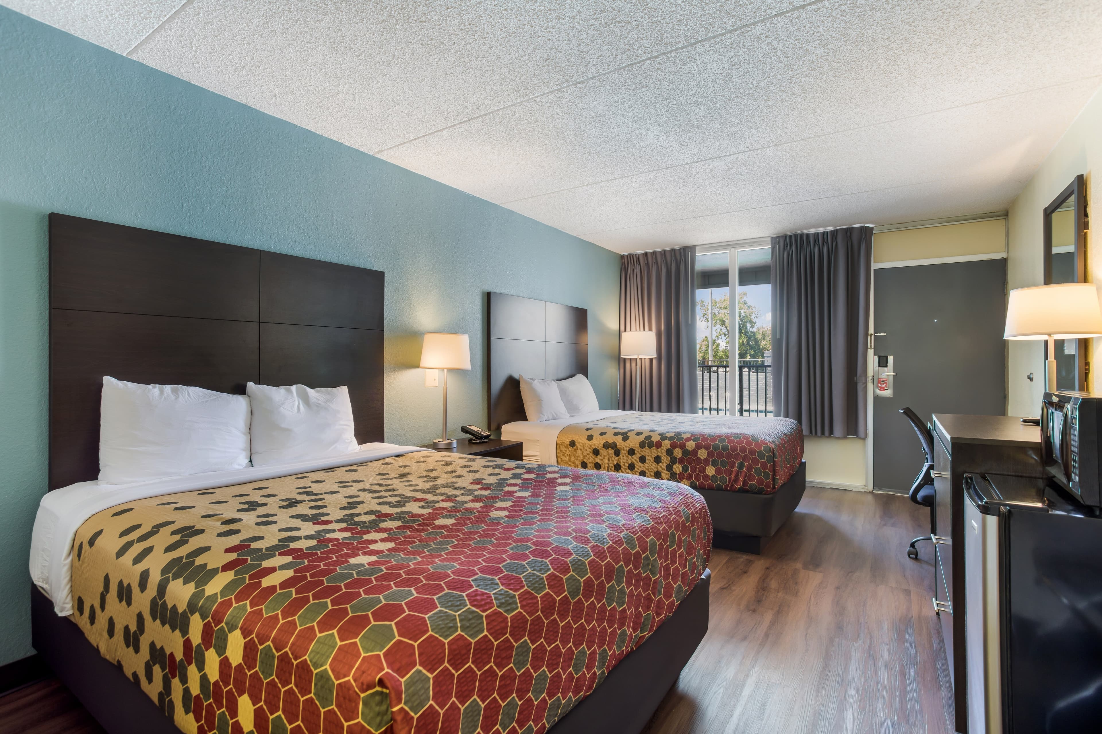 Econo Lodge Gallatin - Metro Nashville — 28