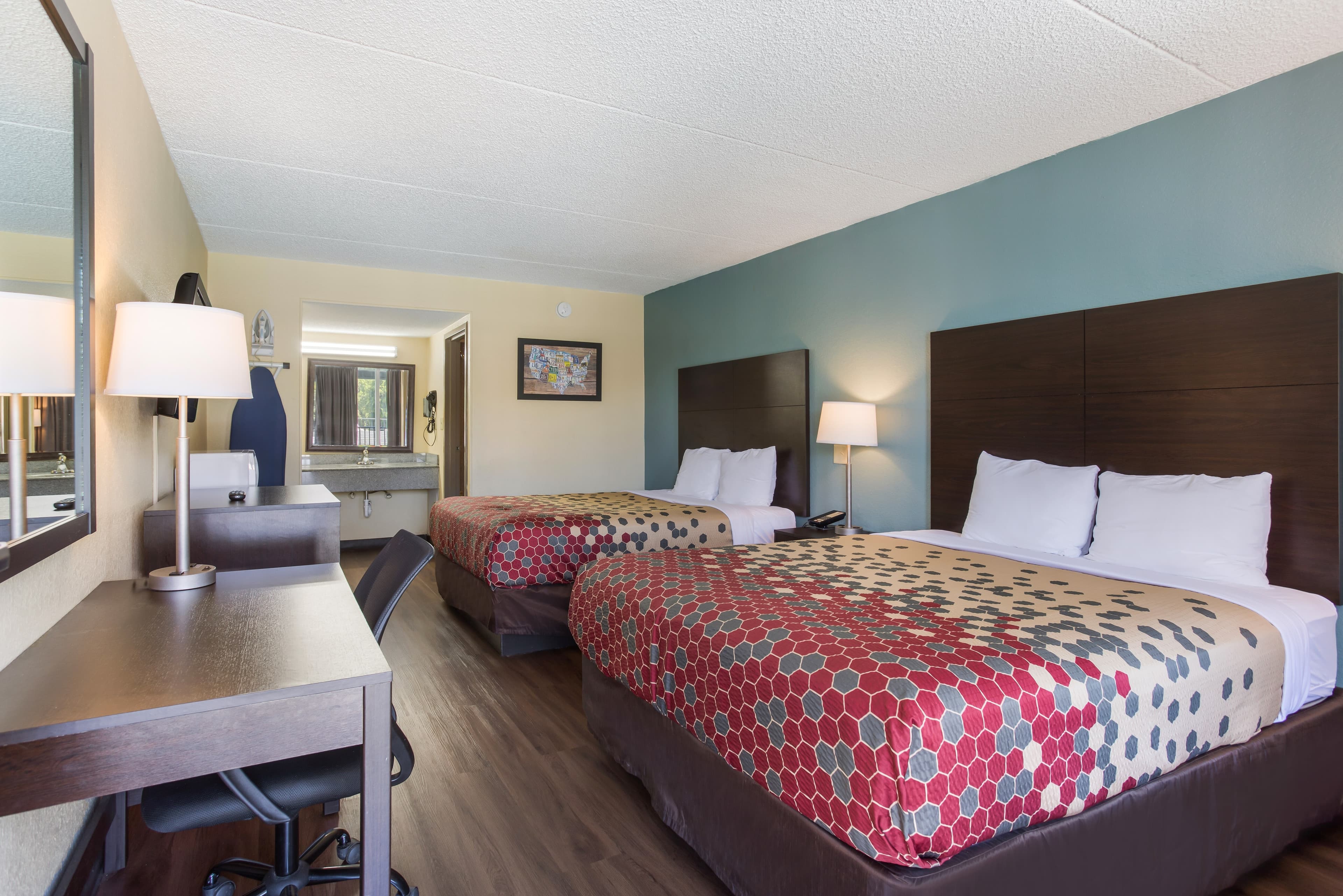 Econo Lodge Gallatin - Metro Nashville - Image 3