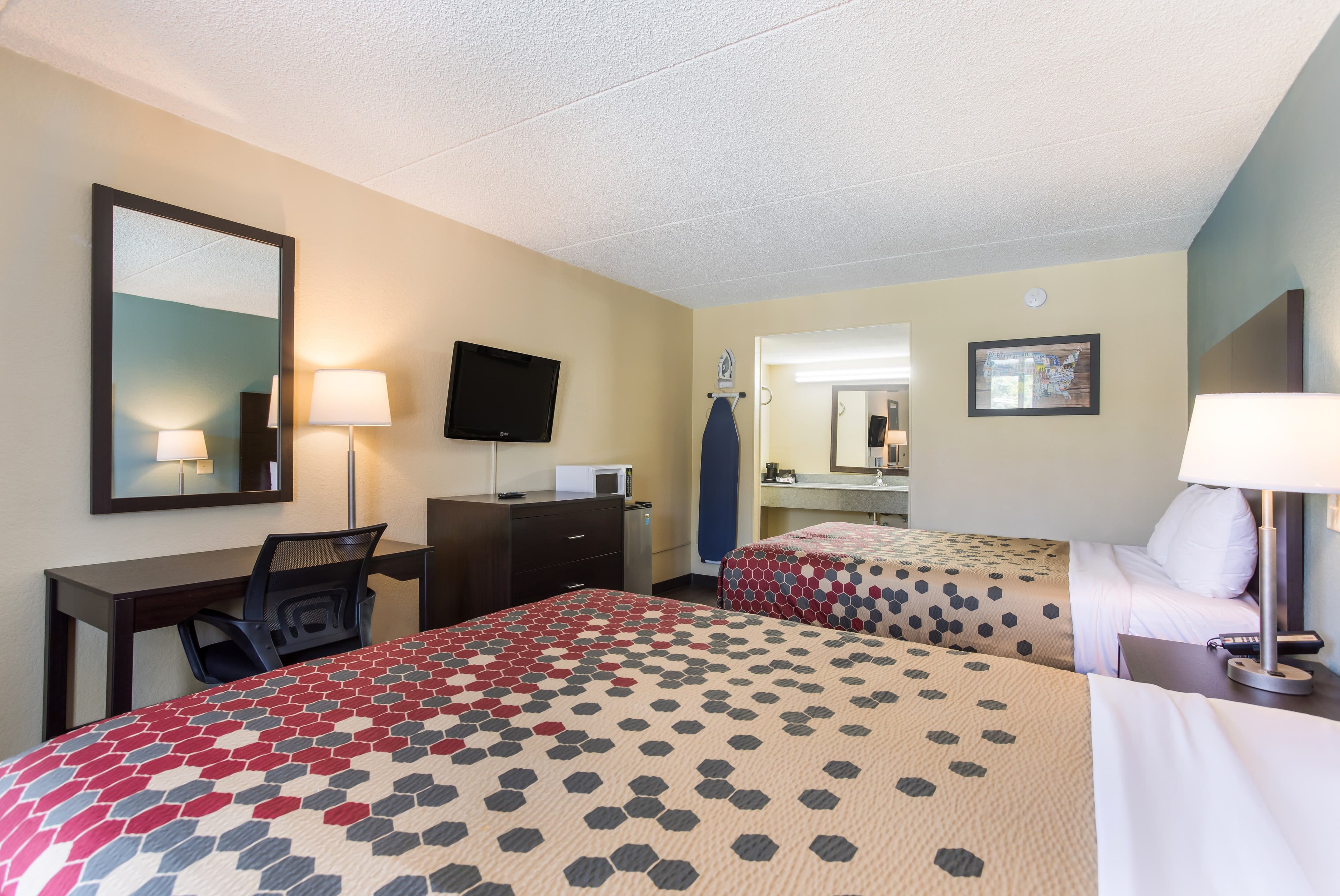 Econo Lodge Gallatin - Metro Nashville - Image 4