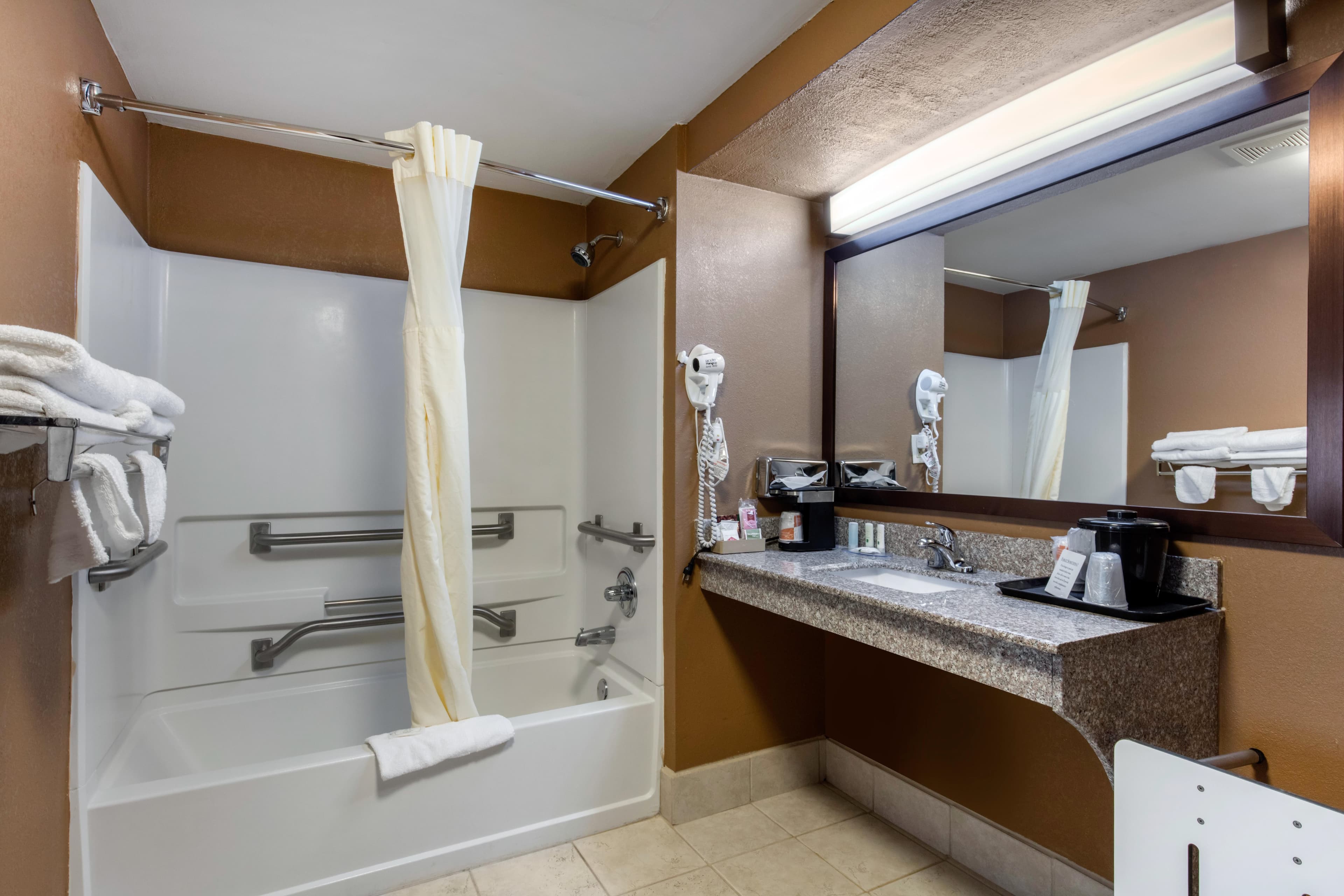 Quality Inn Kingston Springs — 6