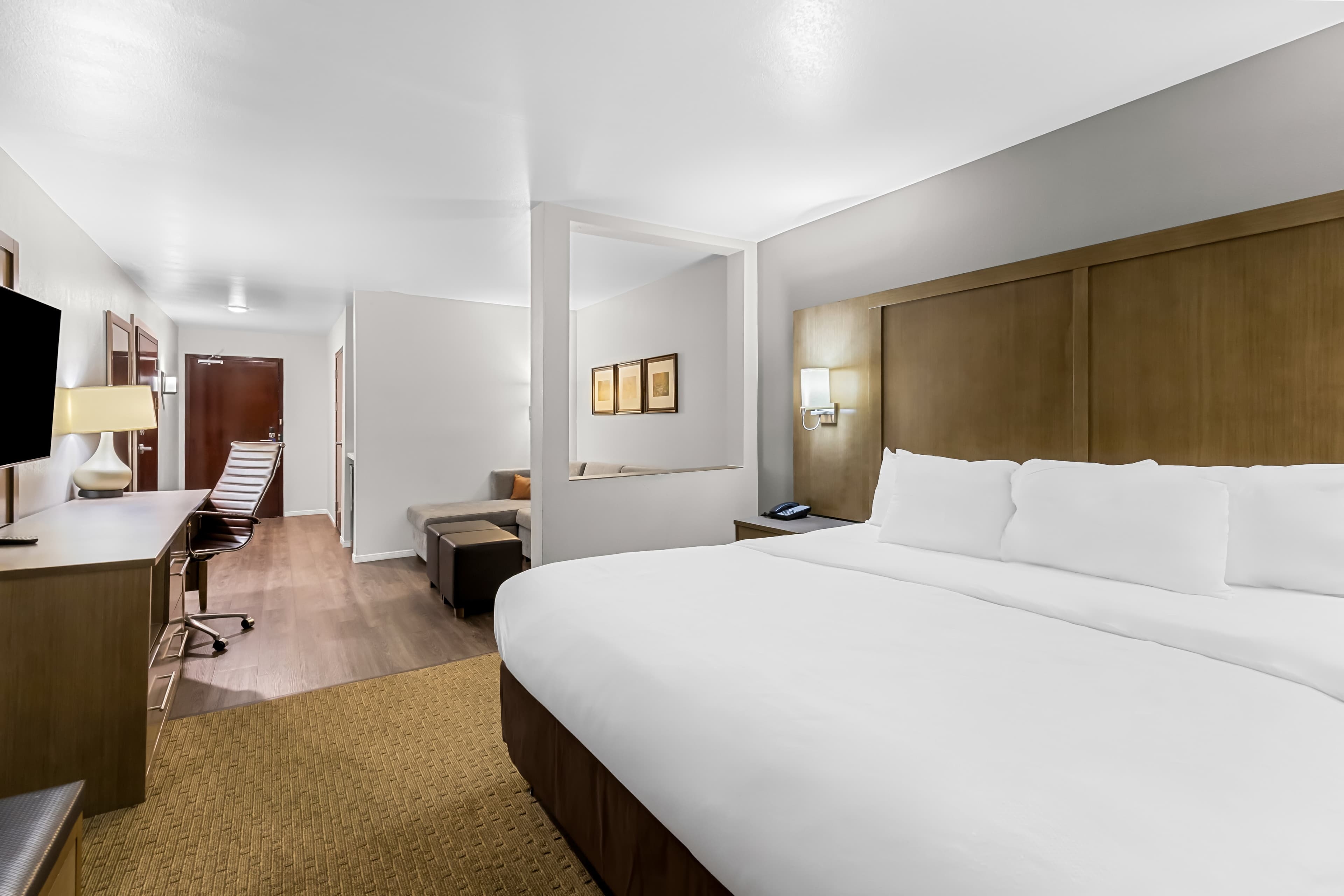 Comfort Suites Columbia I-65 — 16