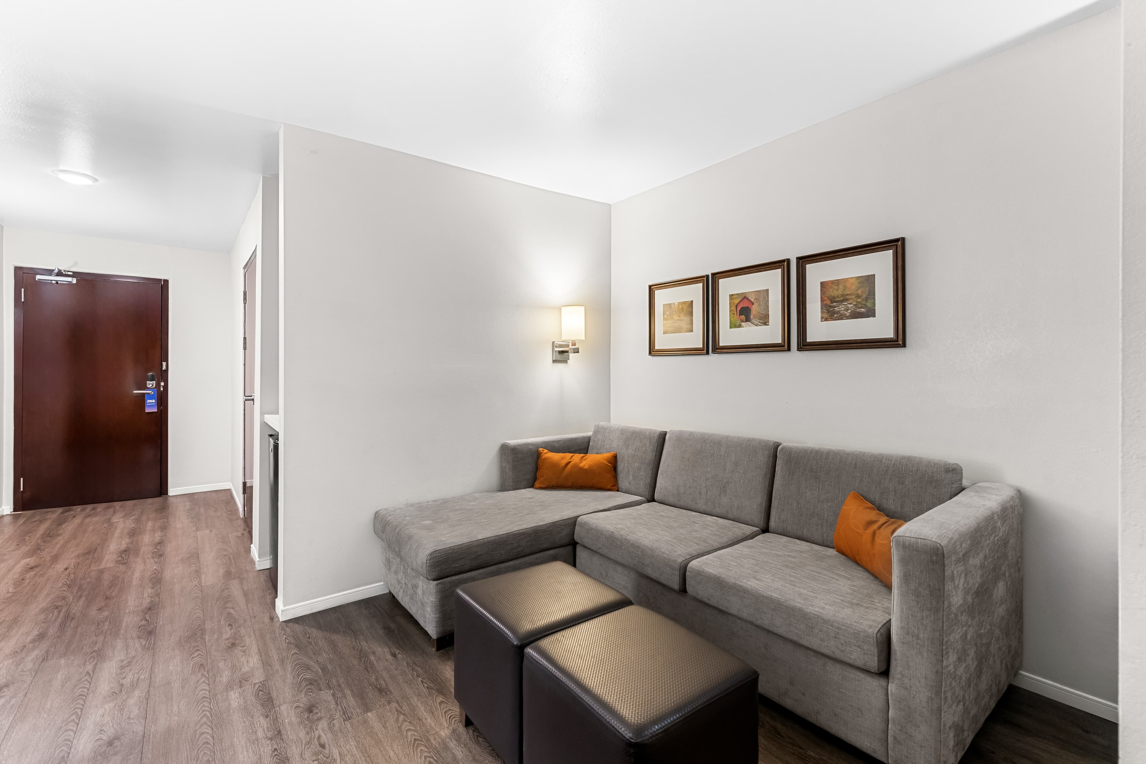 Comfort Suites Columbia I-65 — 17