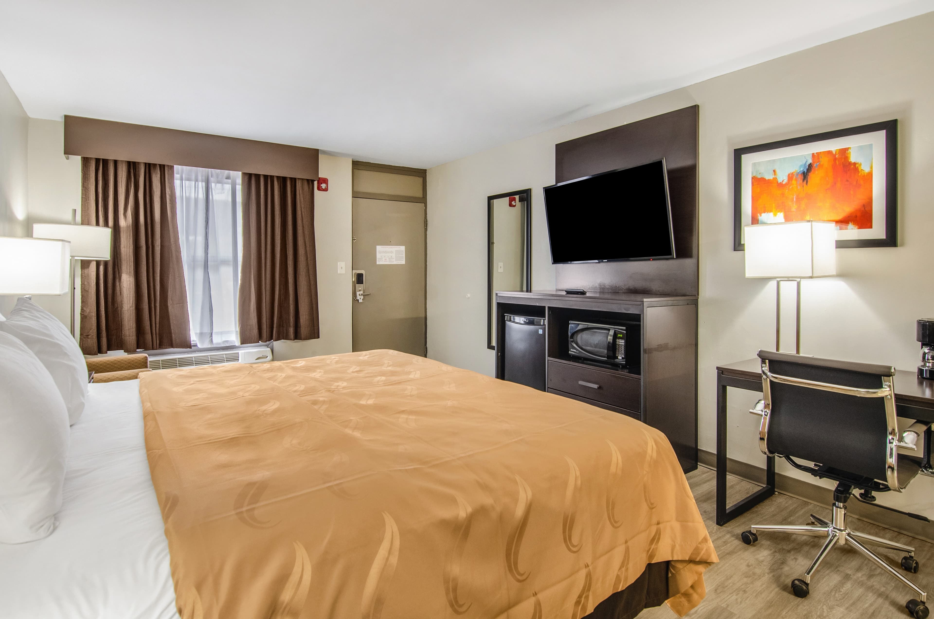 Quality Inn Bristol Pinnacle Area - Image 3