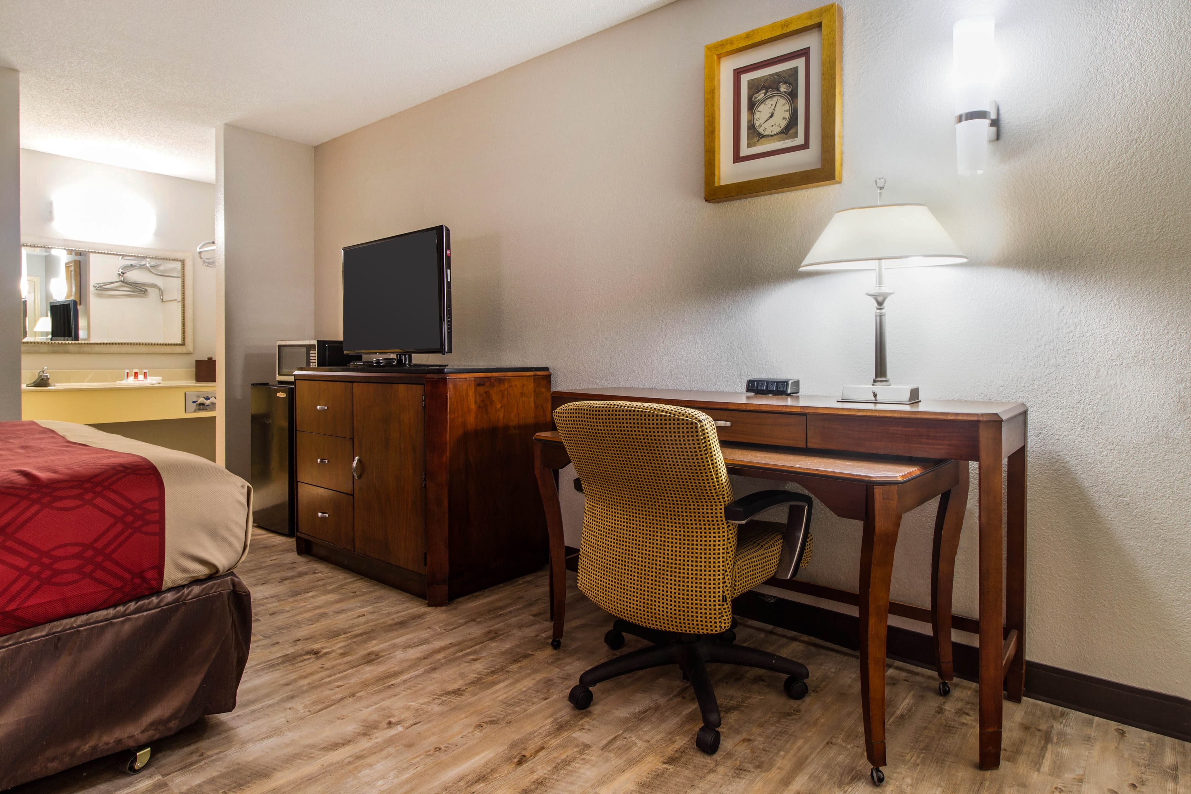 Econo Lodge Athens I-75 — 21