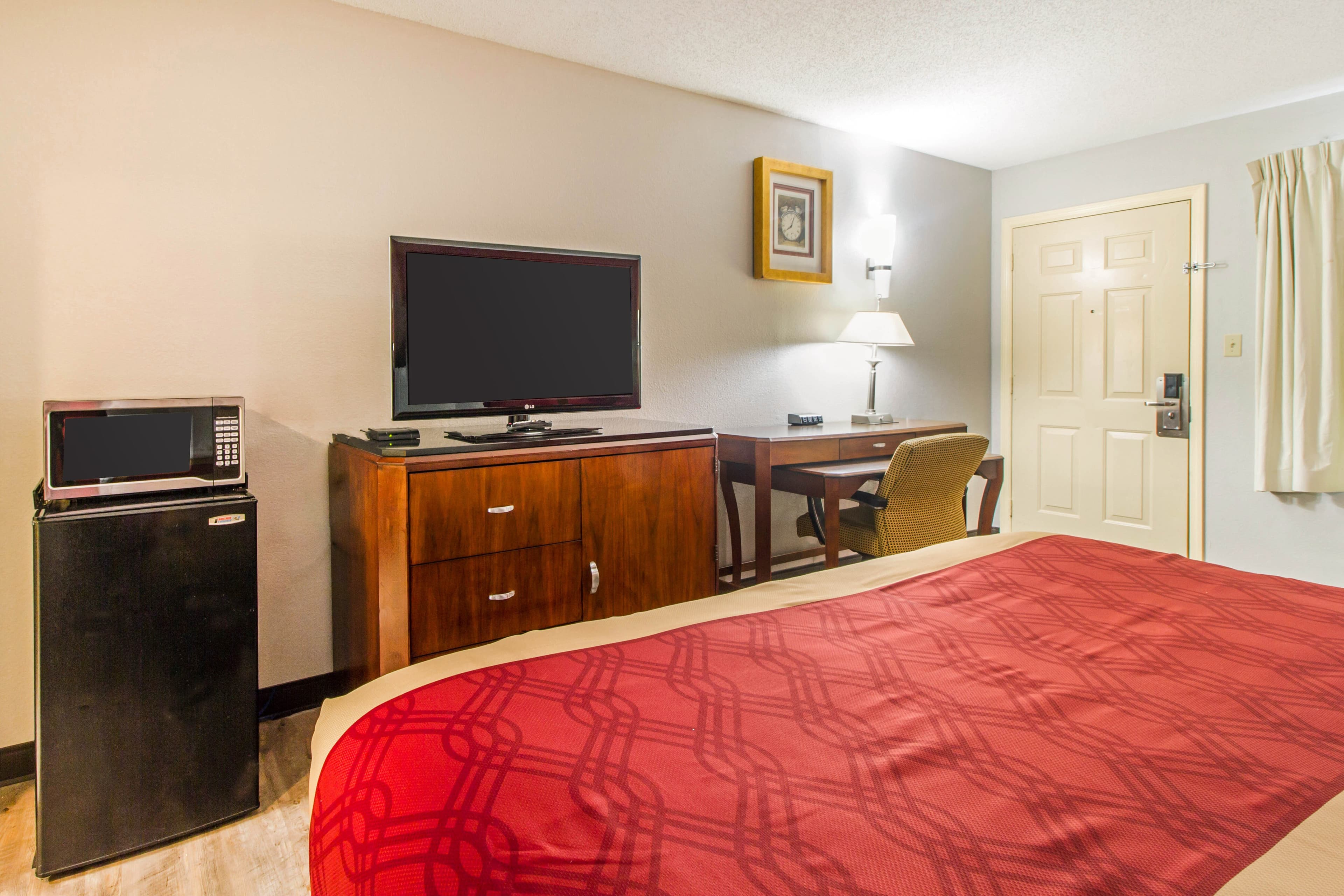 Econo Lodge Athens I-75 — 27