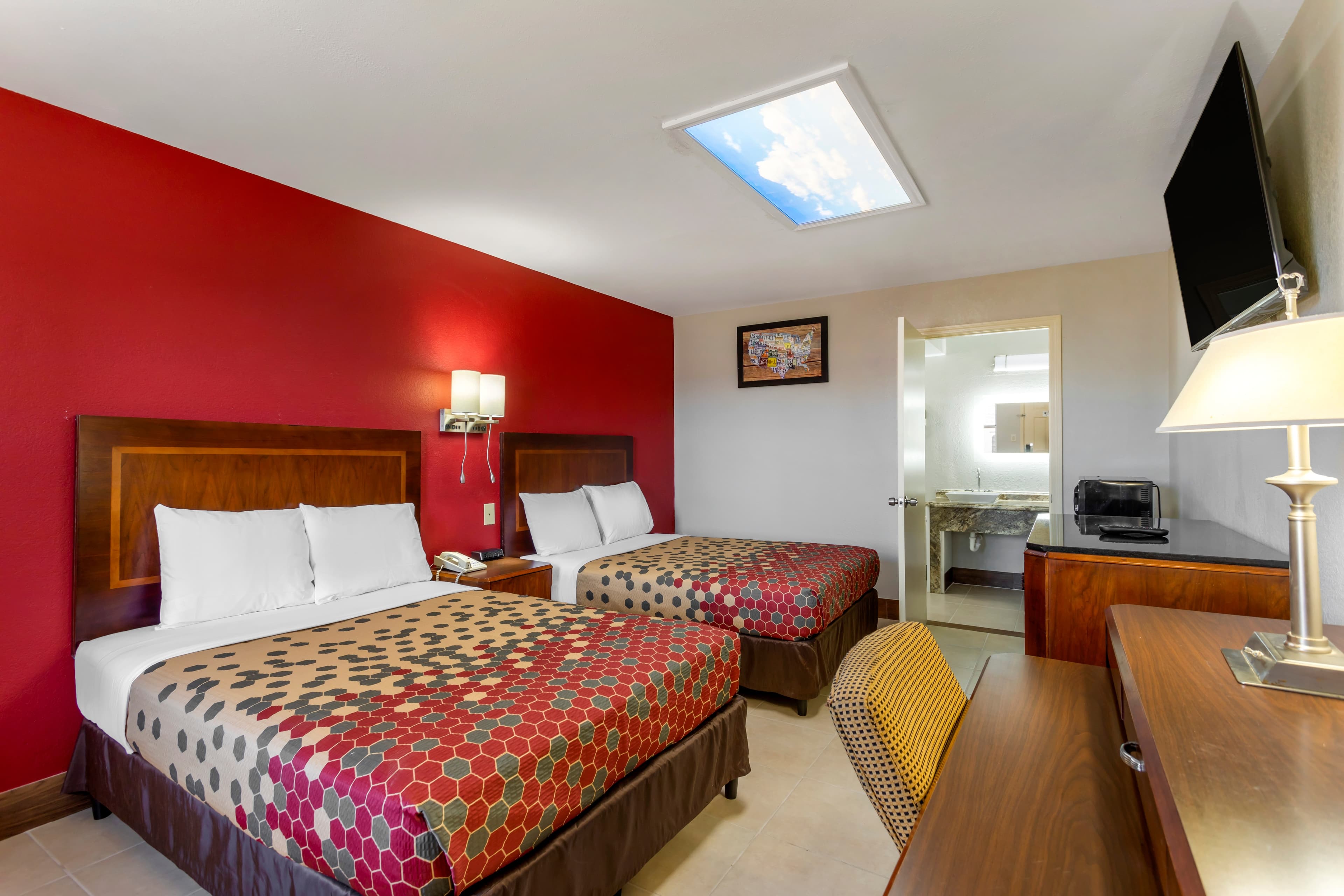 Econo Lodge Athens I-75 — 9