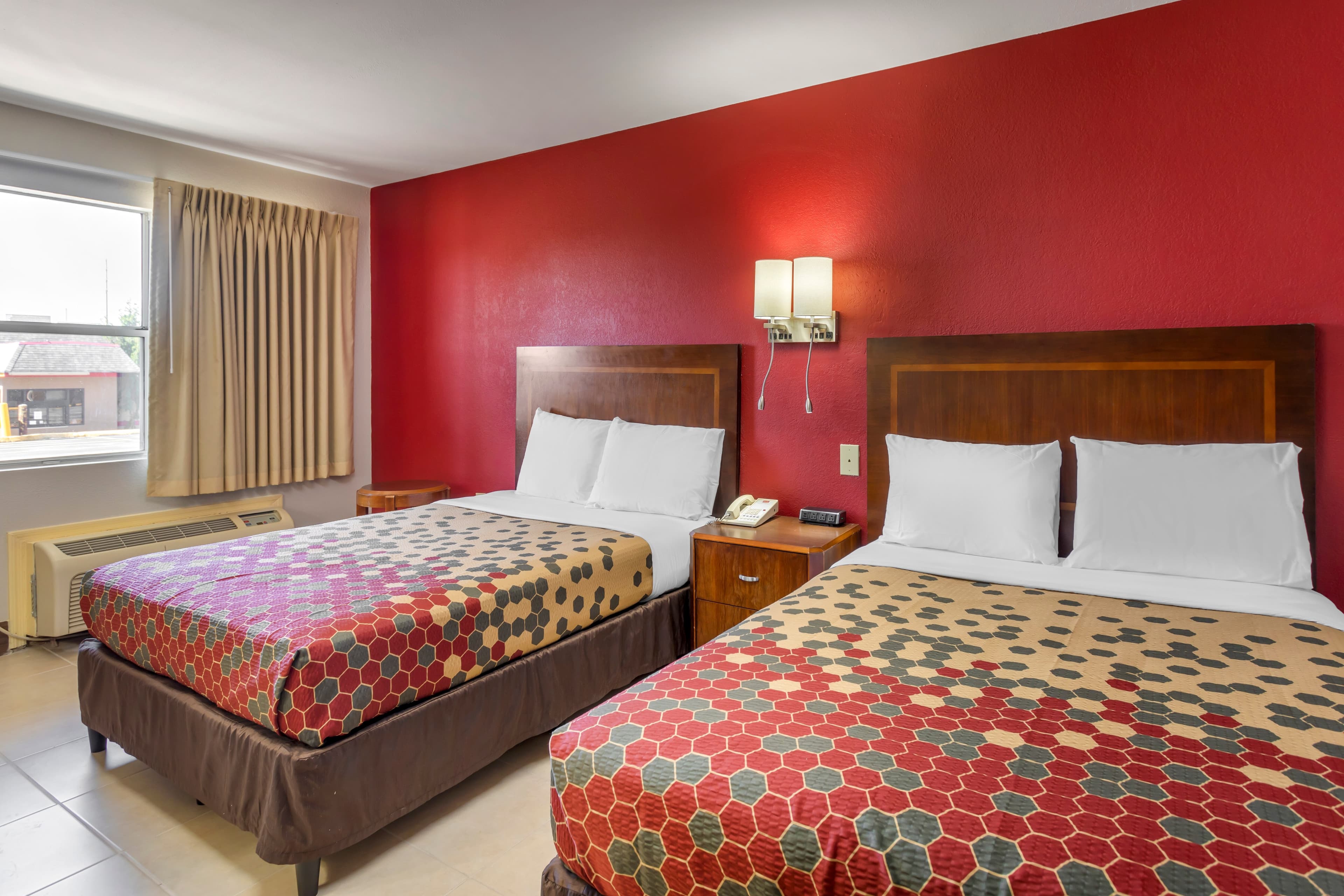 Econo Lodge Athens I-75 — 11
