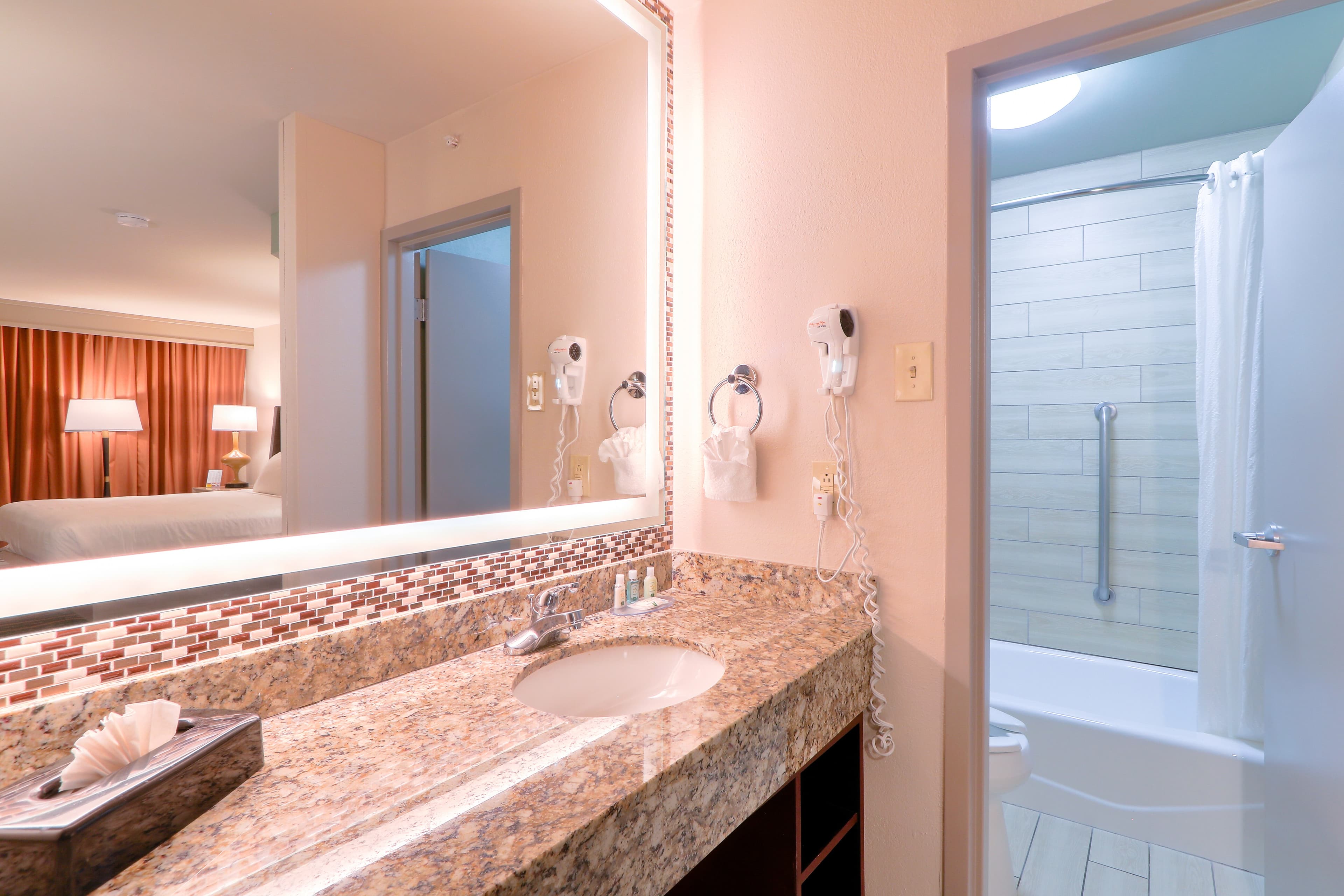 Quality Inn Near the Island Pigeon Forge — 10