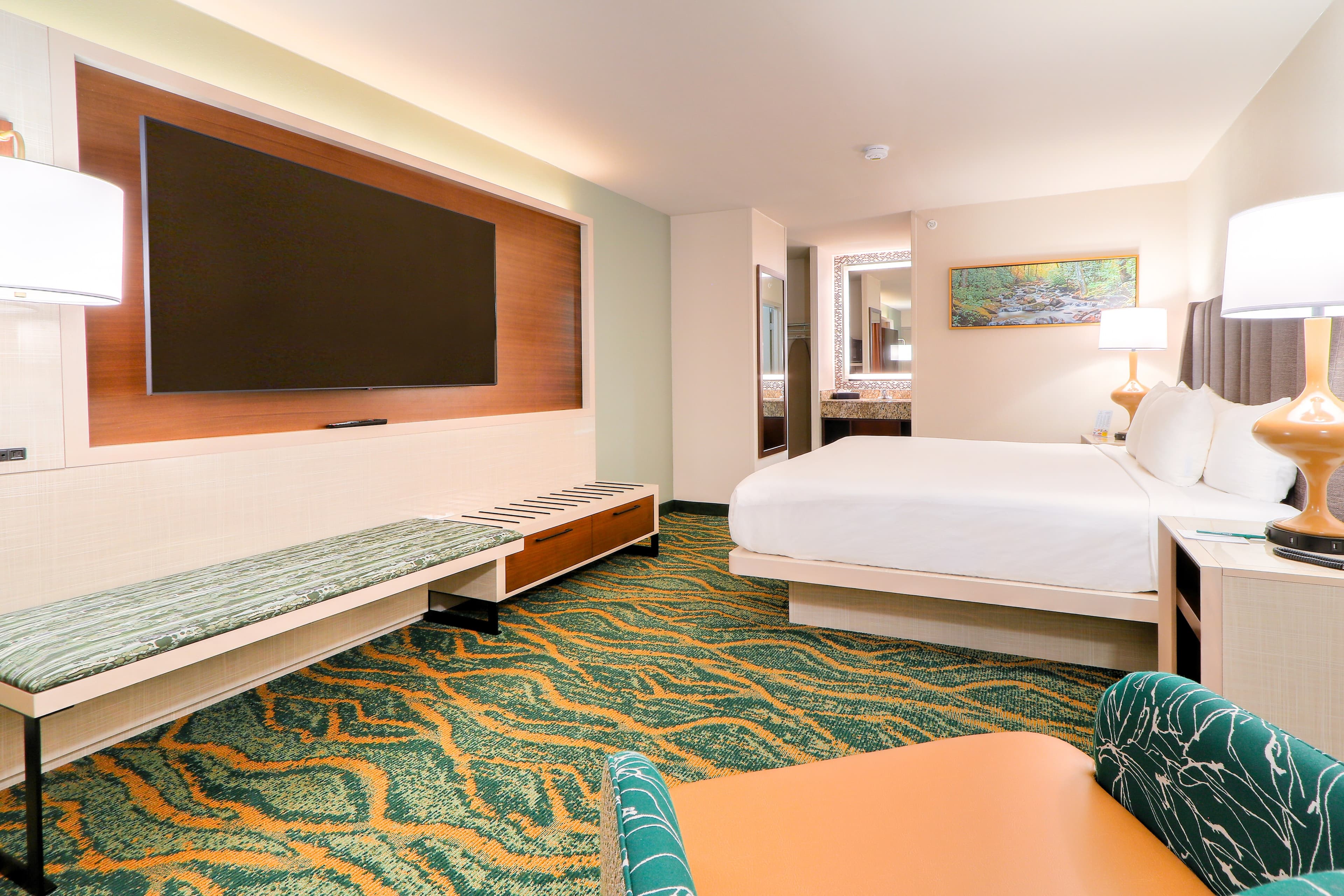 Quality Inn Near the Island Pigeon Forge - Image 4