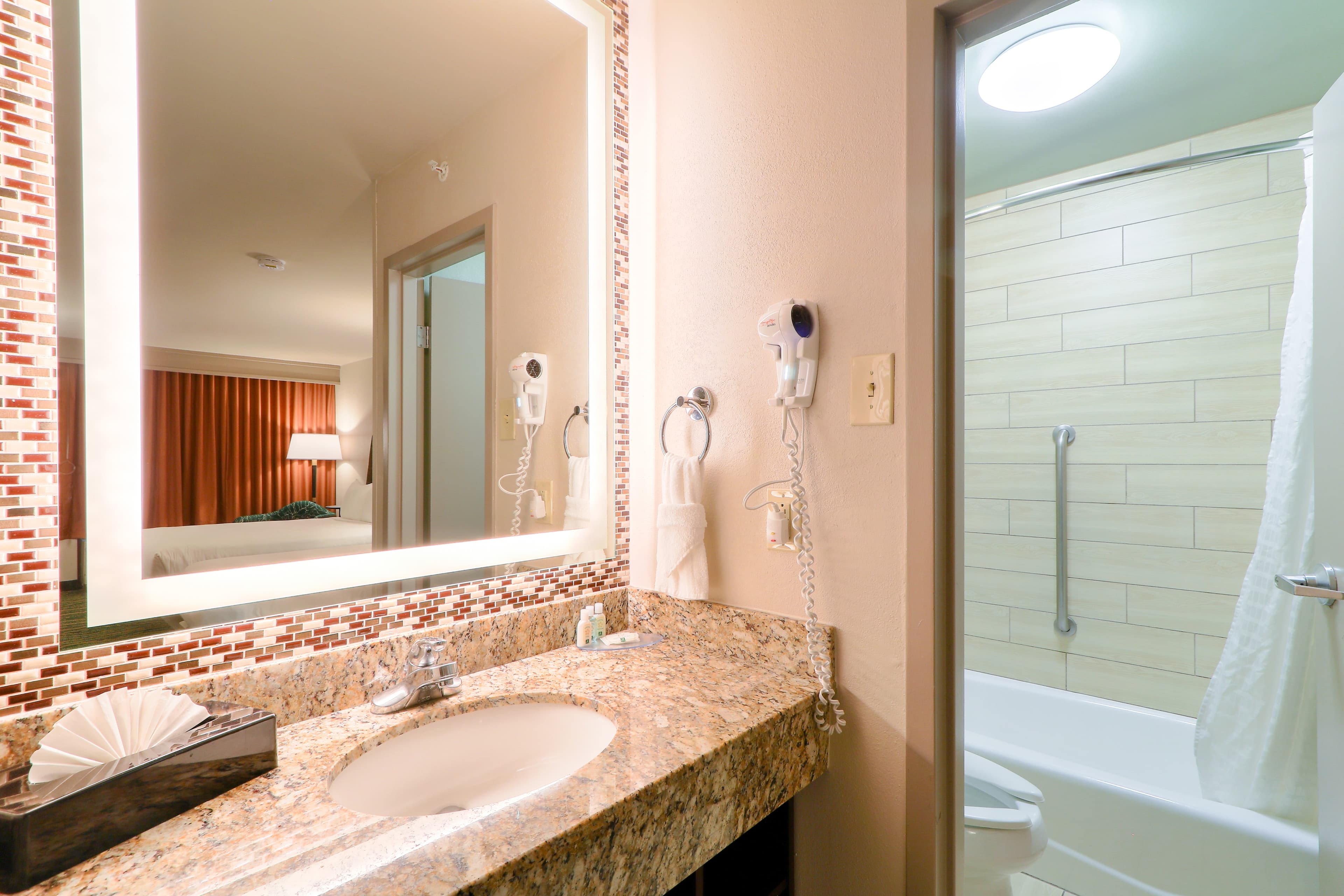 Quality Inn Near the Island Pigeon Forge — 14