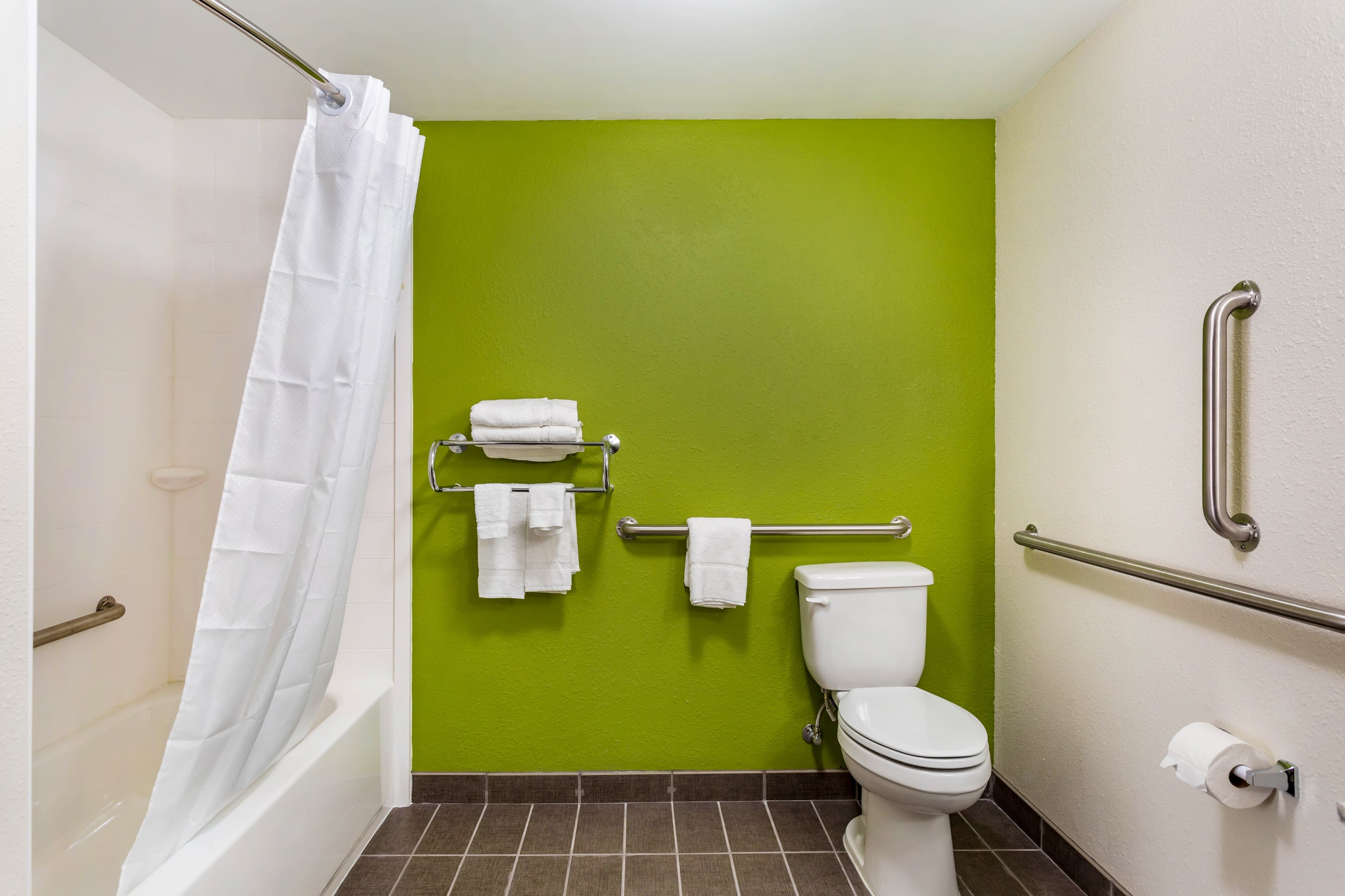 Sleep Inn & Suites Gallatin - Nashville Metro — 20