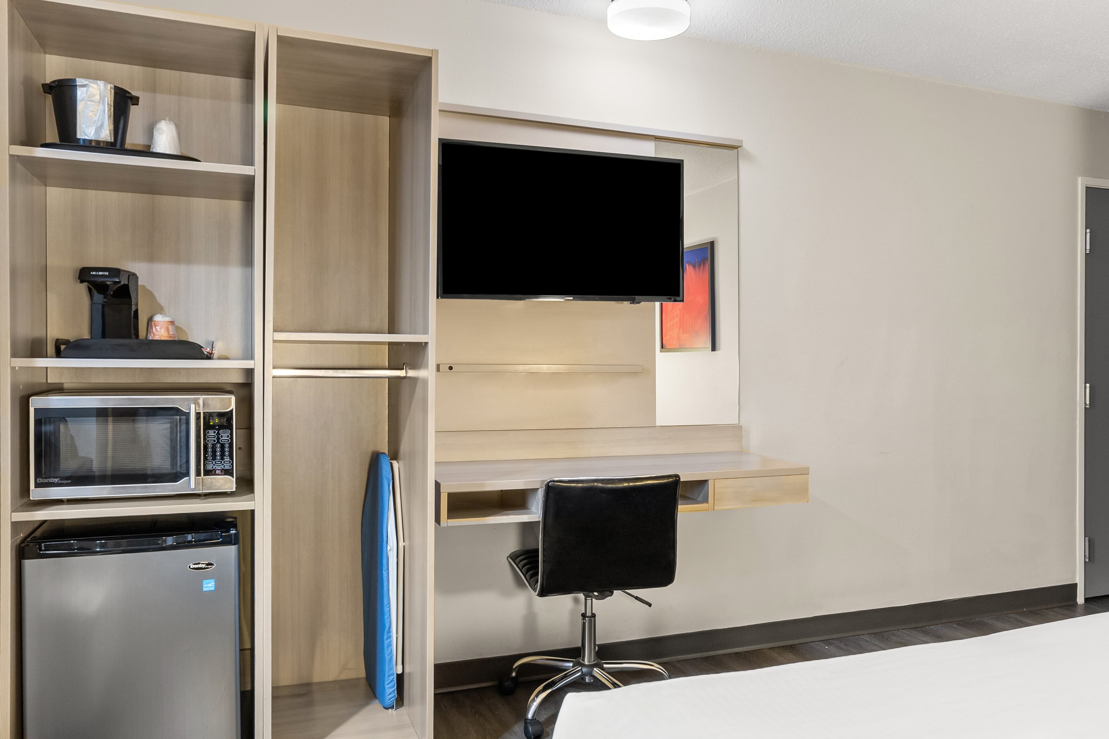 Quality Inn & Suites Nashville - Bellevue - Image 4