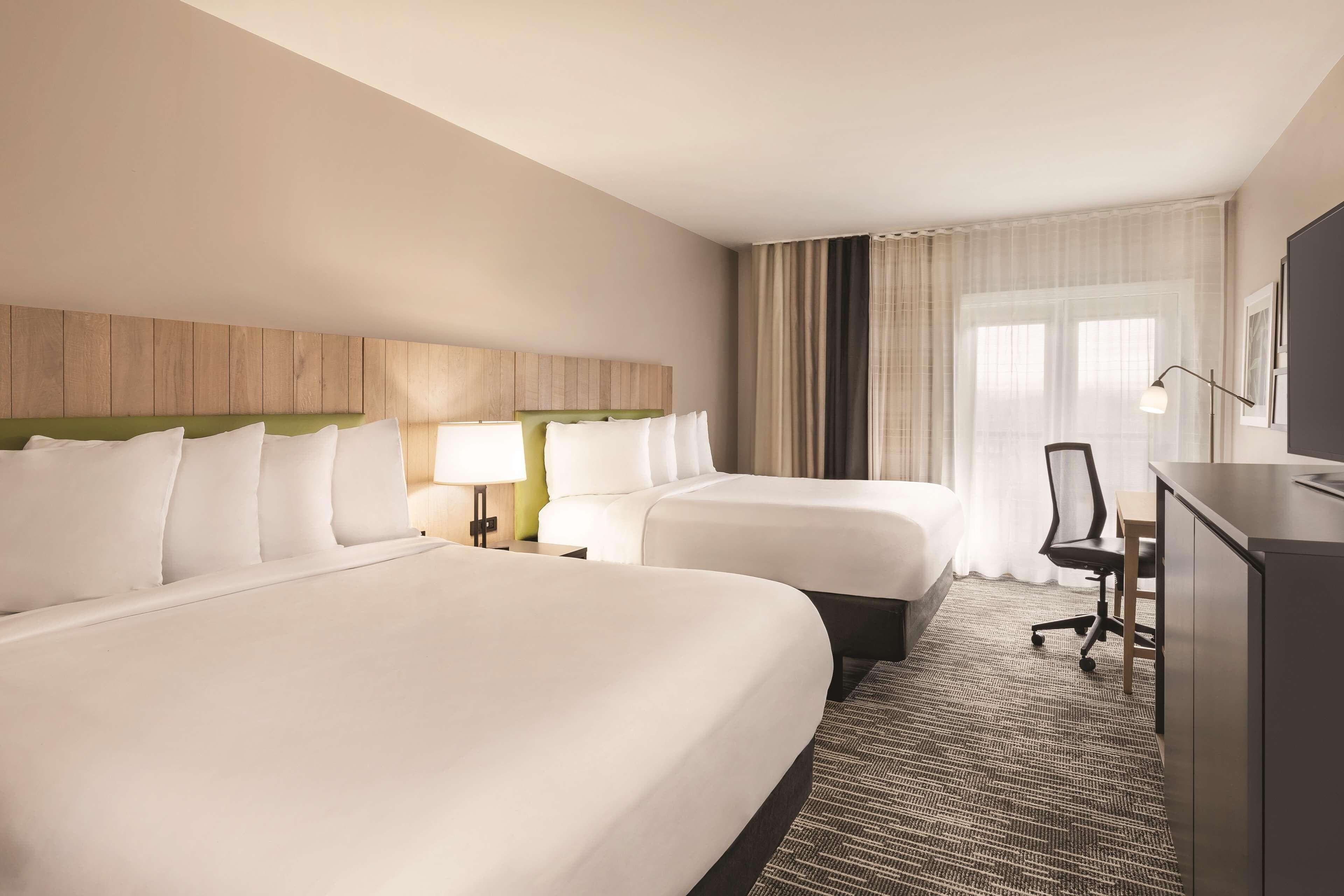 Country Inn & Suites by Radisson, Sevierville-Kodak, TN — 16