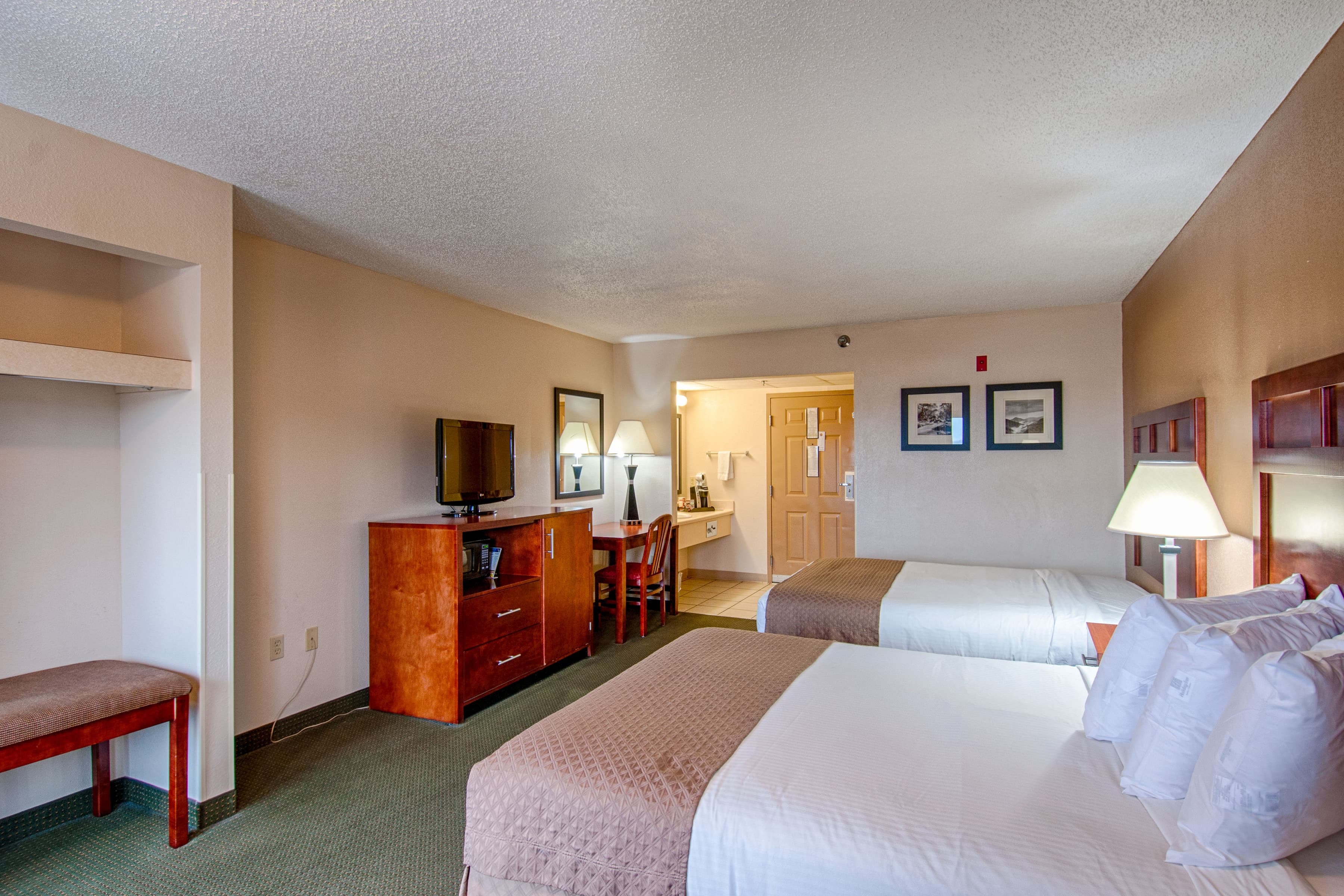 Park Tower Inn — 33