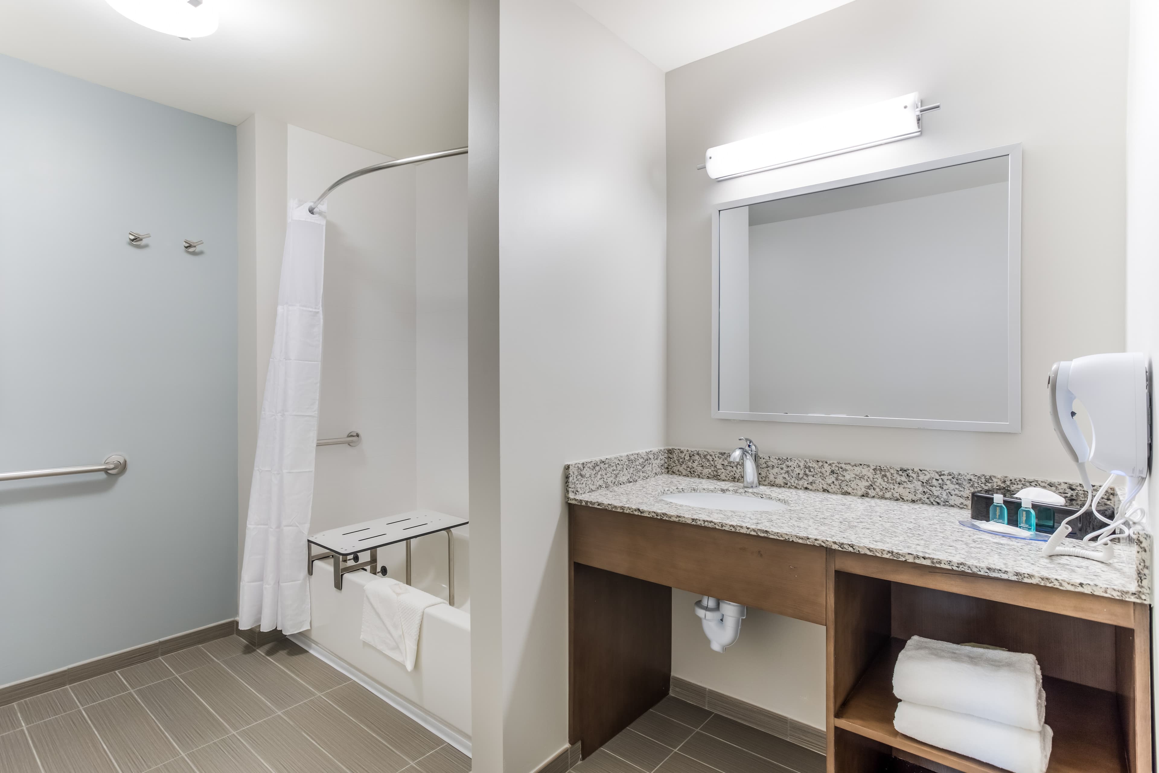 MainStay Suites Murfreesboro - Image 3