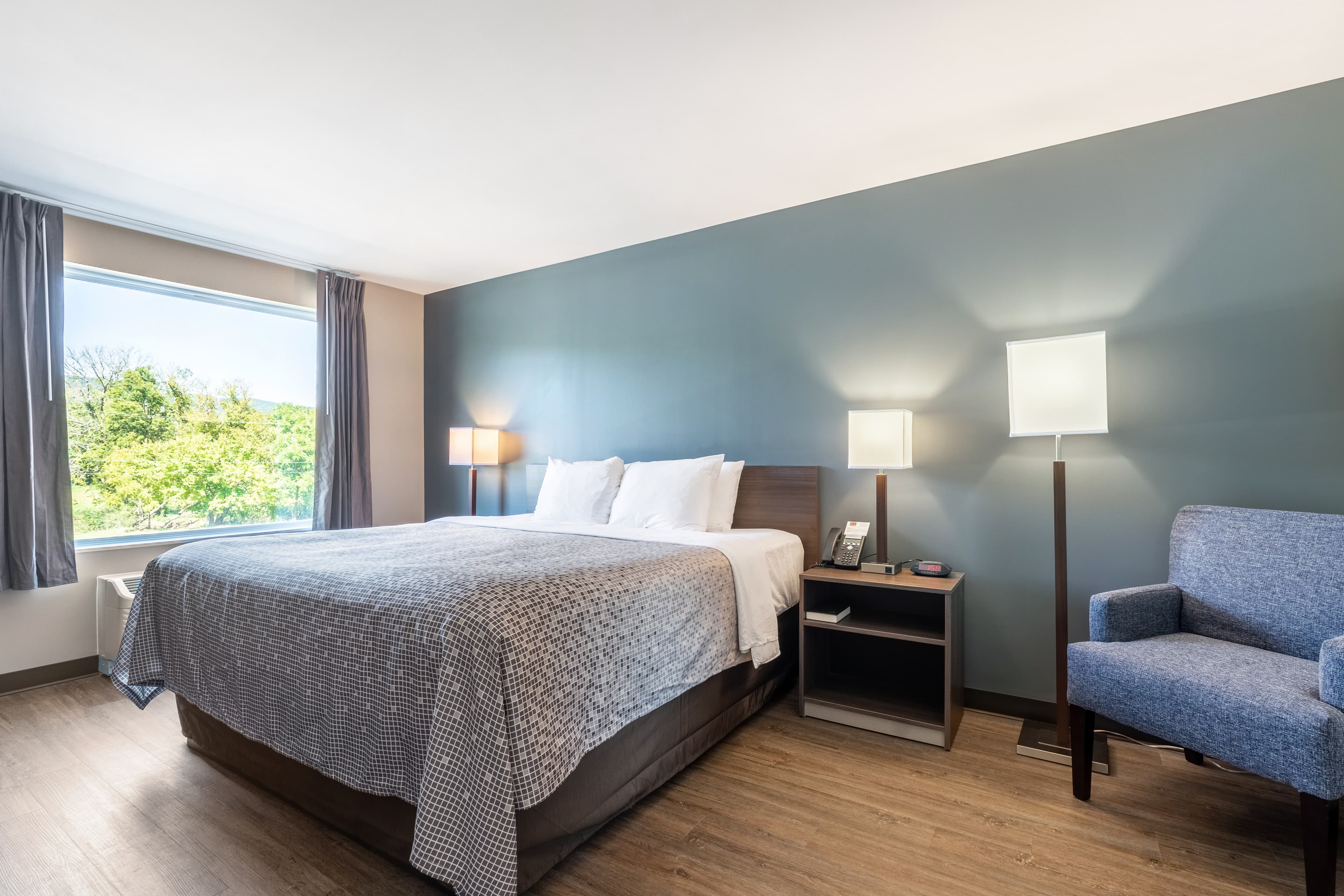 Econo Lodge Dayton North — 21