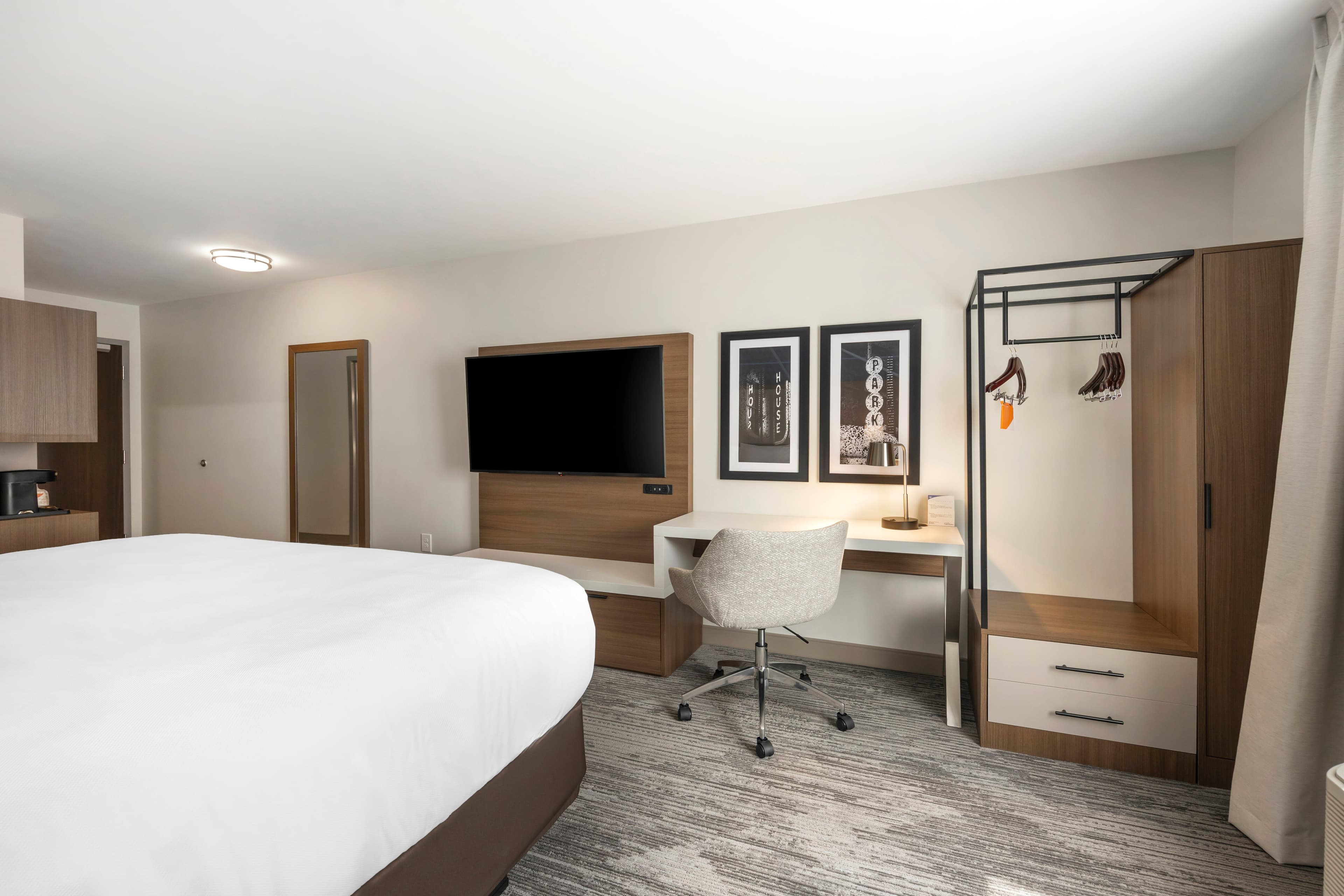 Comfort Inn & Suites Gallatin - Nashville Metro — 17