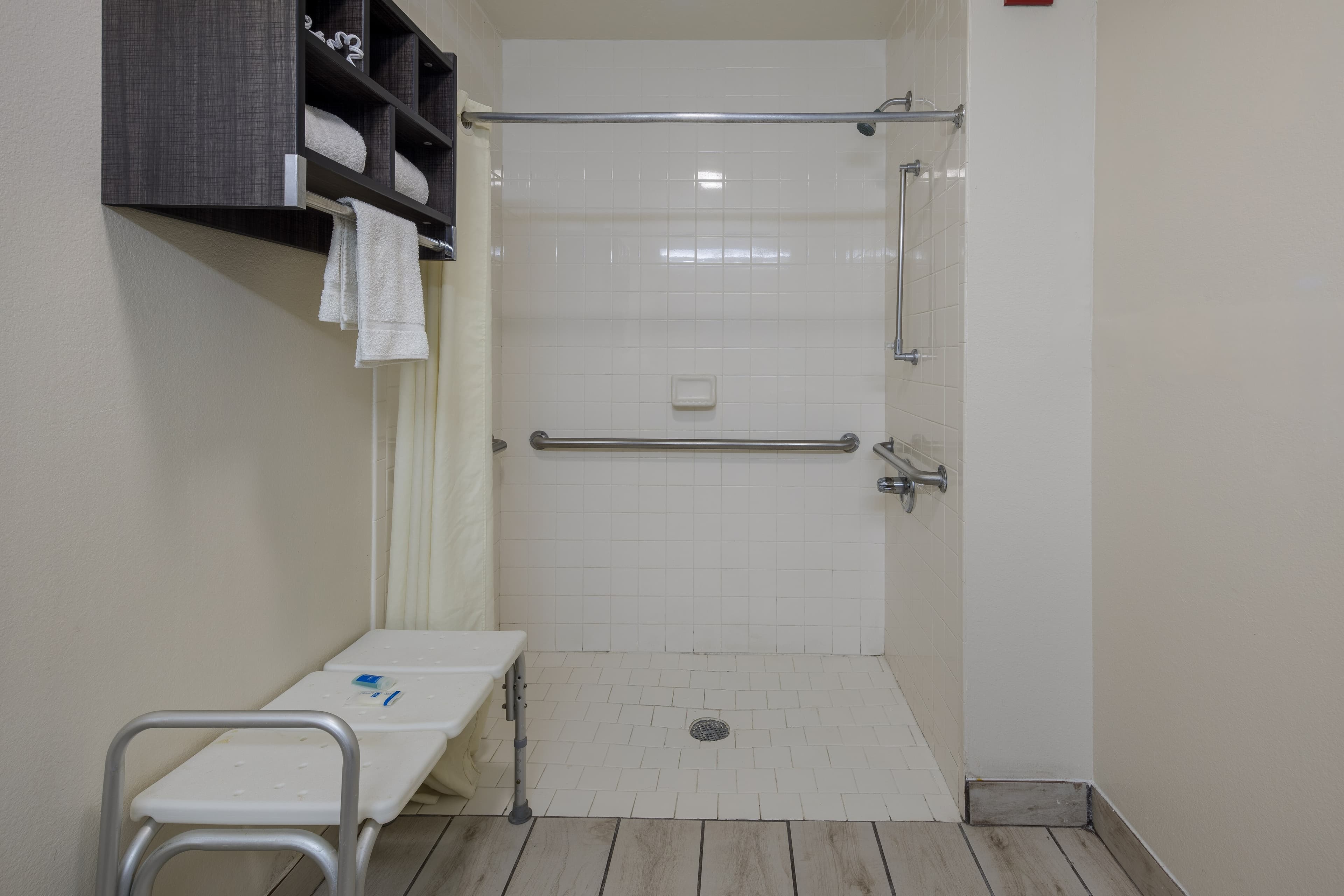 Rodeway Inn Ardmore I-65 — 19