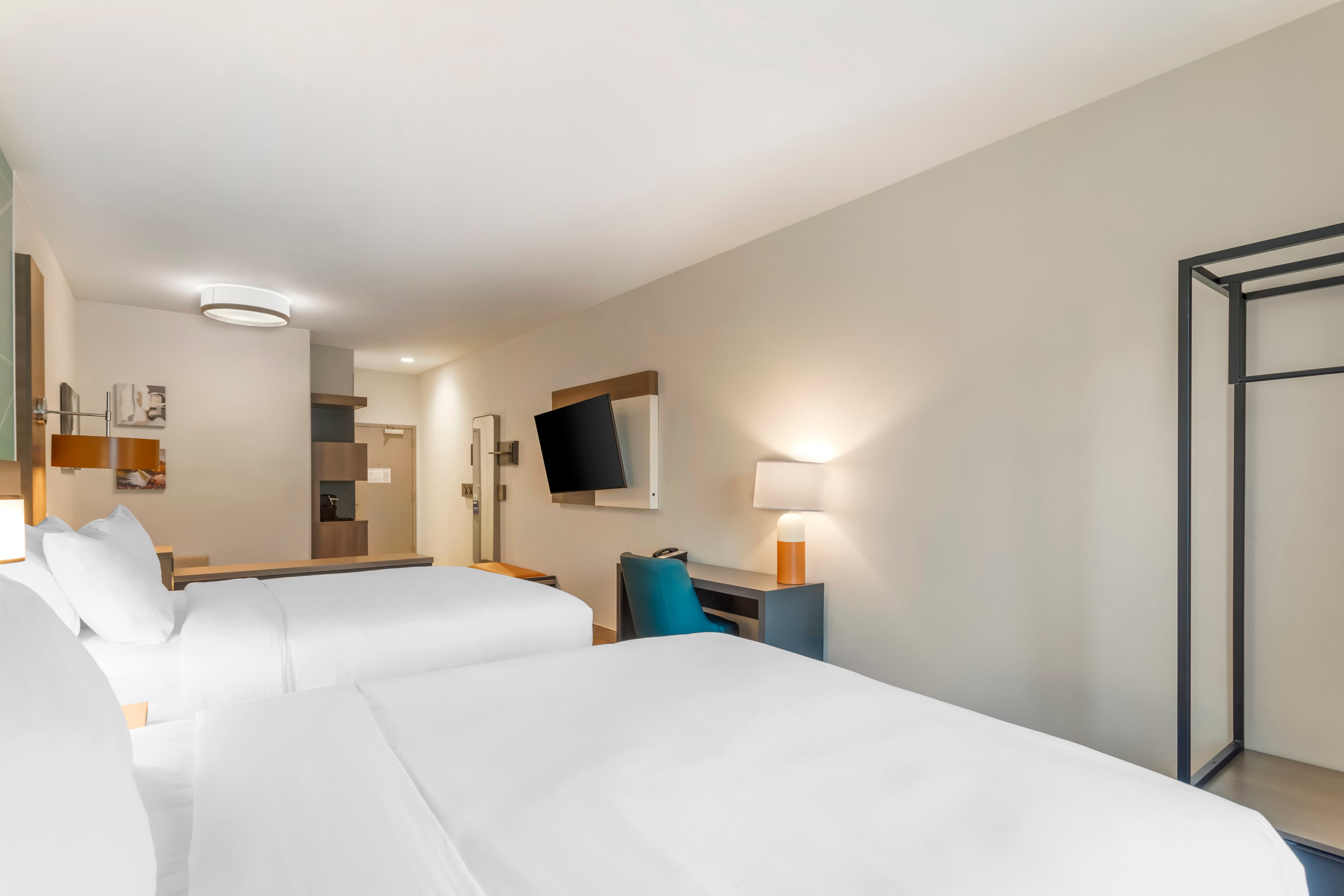 Comfort Suites Gatlinburg Downtown-Convention Center — 3
