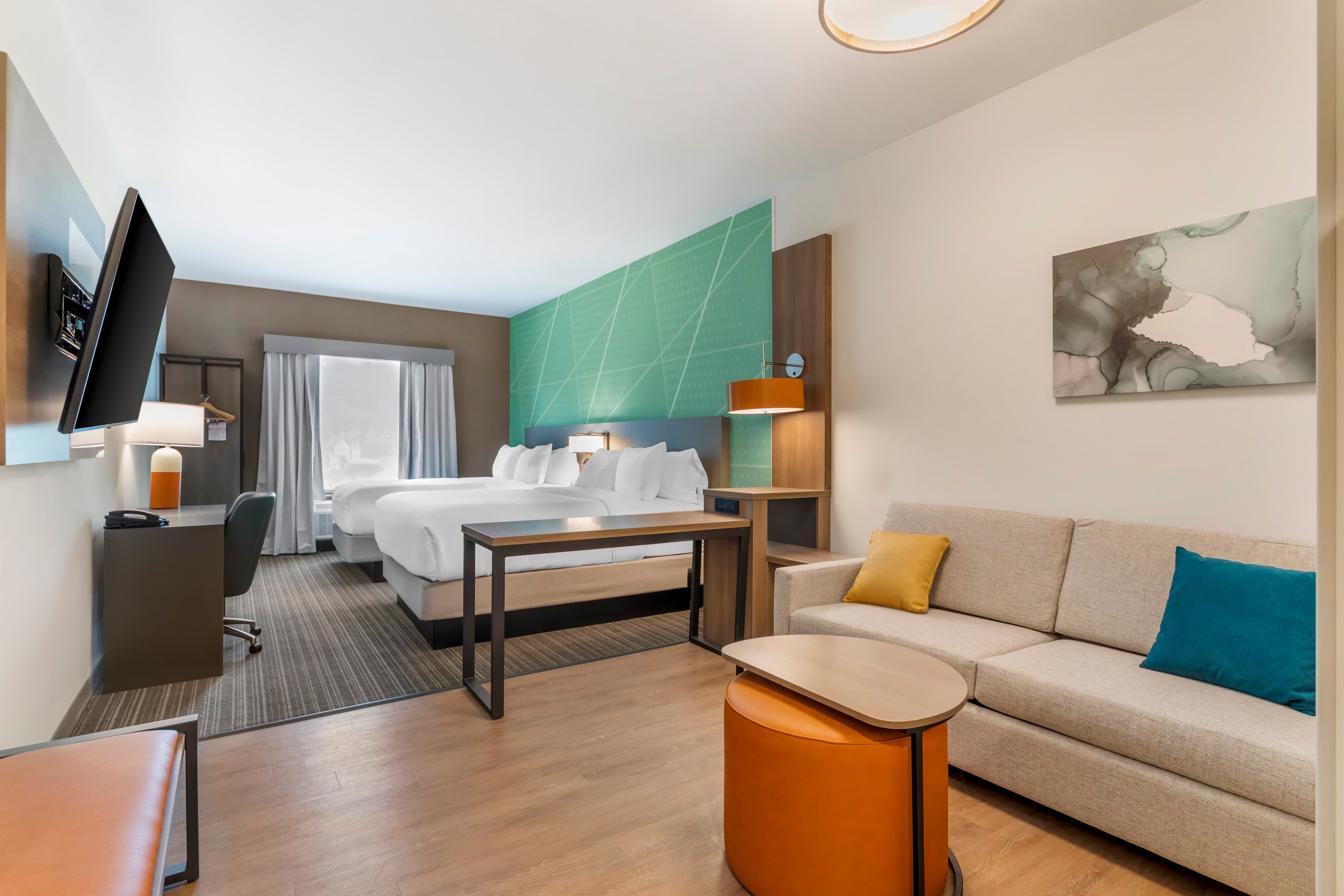 Comfort Suites Gatlinburg Downtown-Convention Center — 4