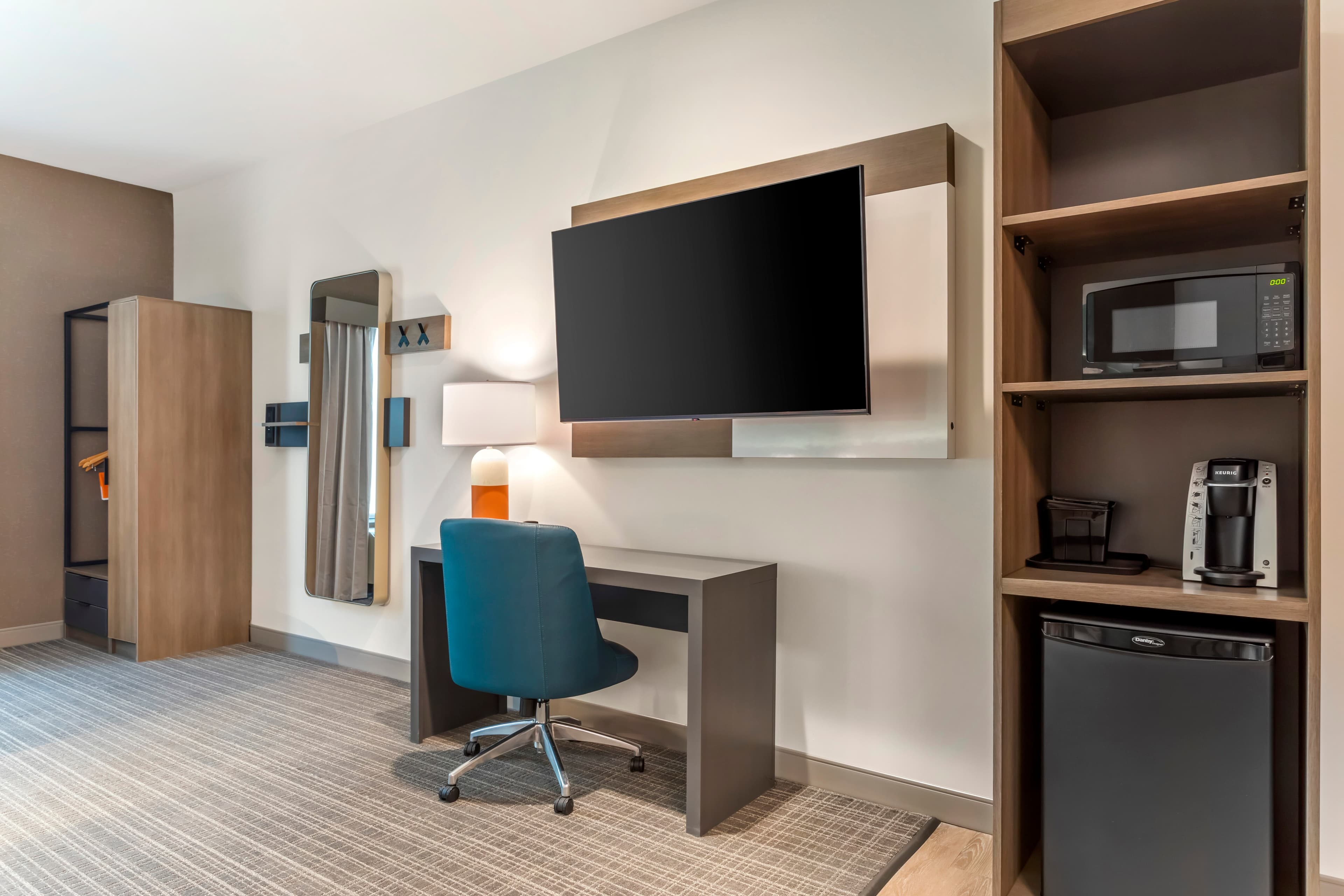 Comfort Suites Gatlinburg Downtown-Convention Center — 8