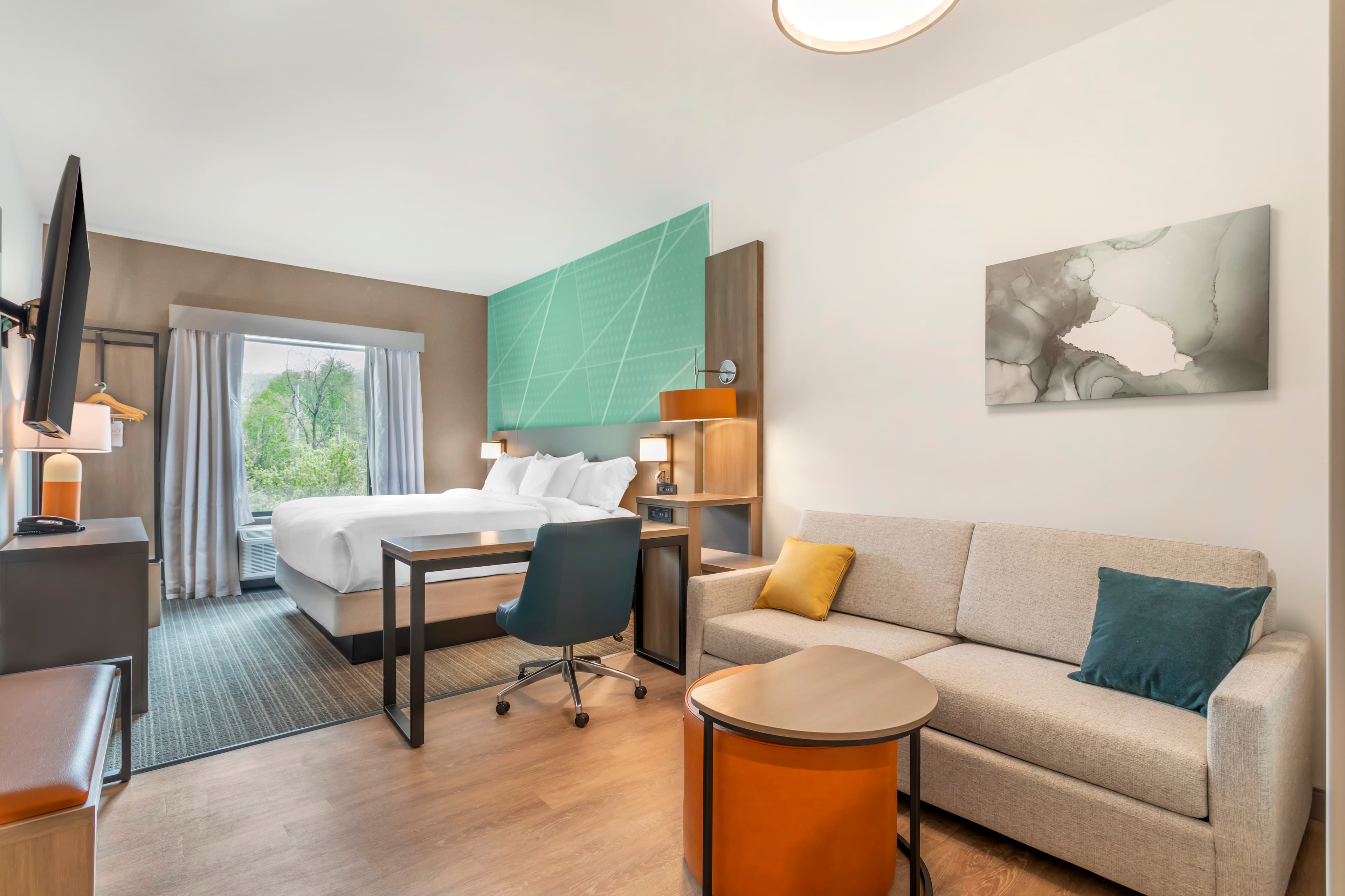Comfort Suites Gatlinburg Downtown-Convention Center — 16