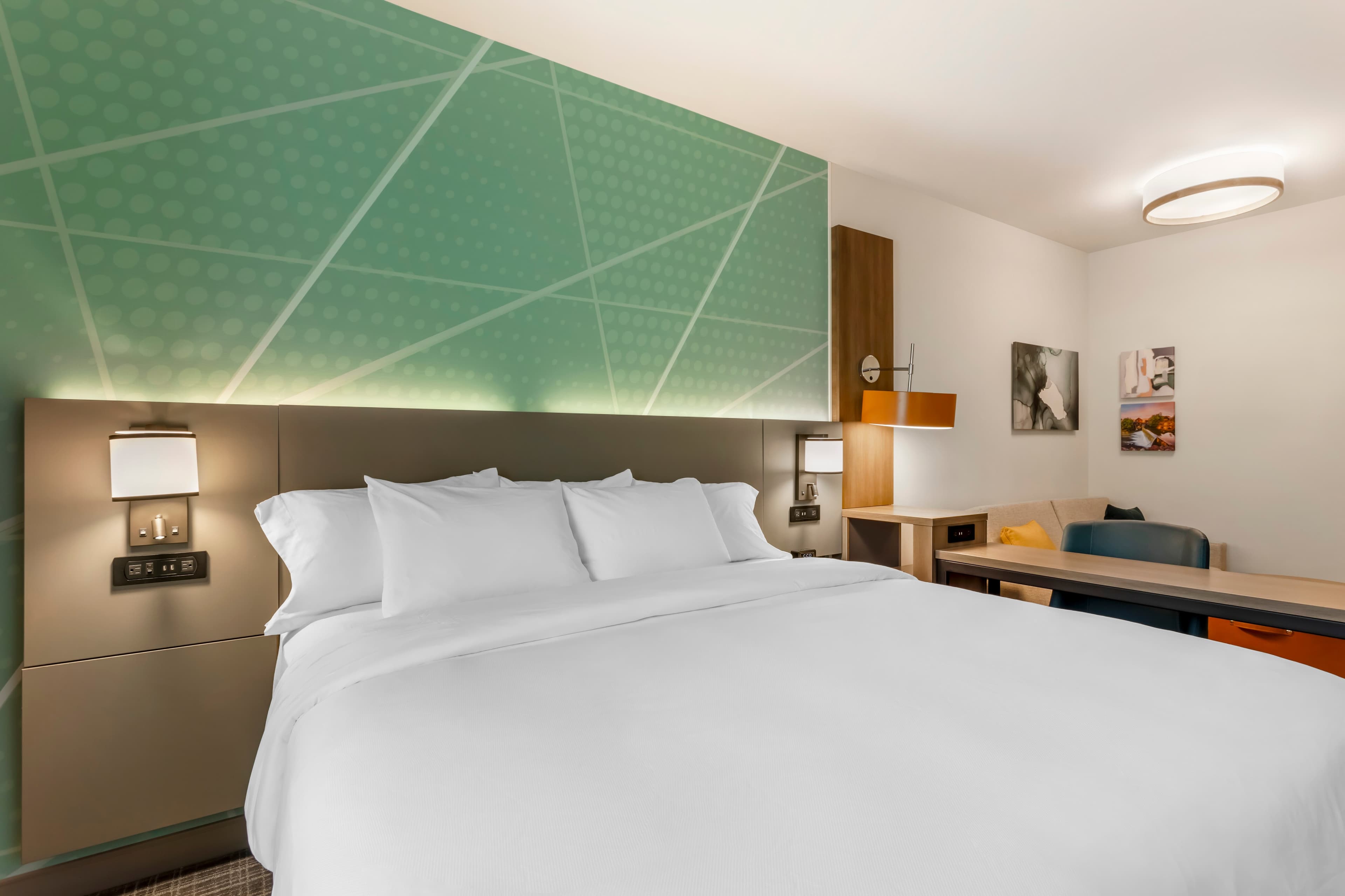 Comfort Suites Gatlinburg Downtown-Convention Center — 22