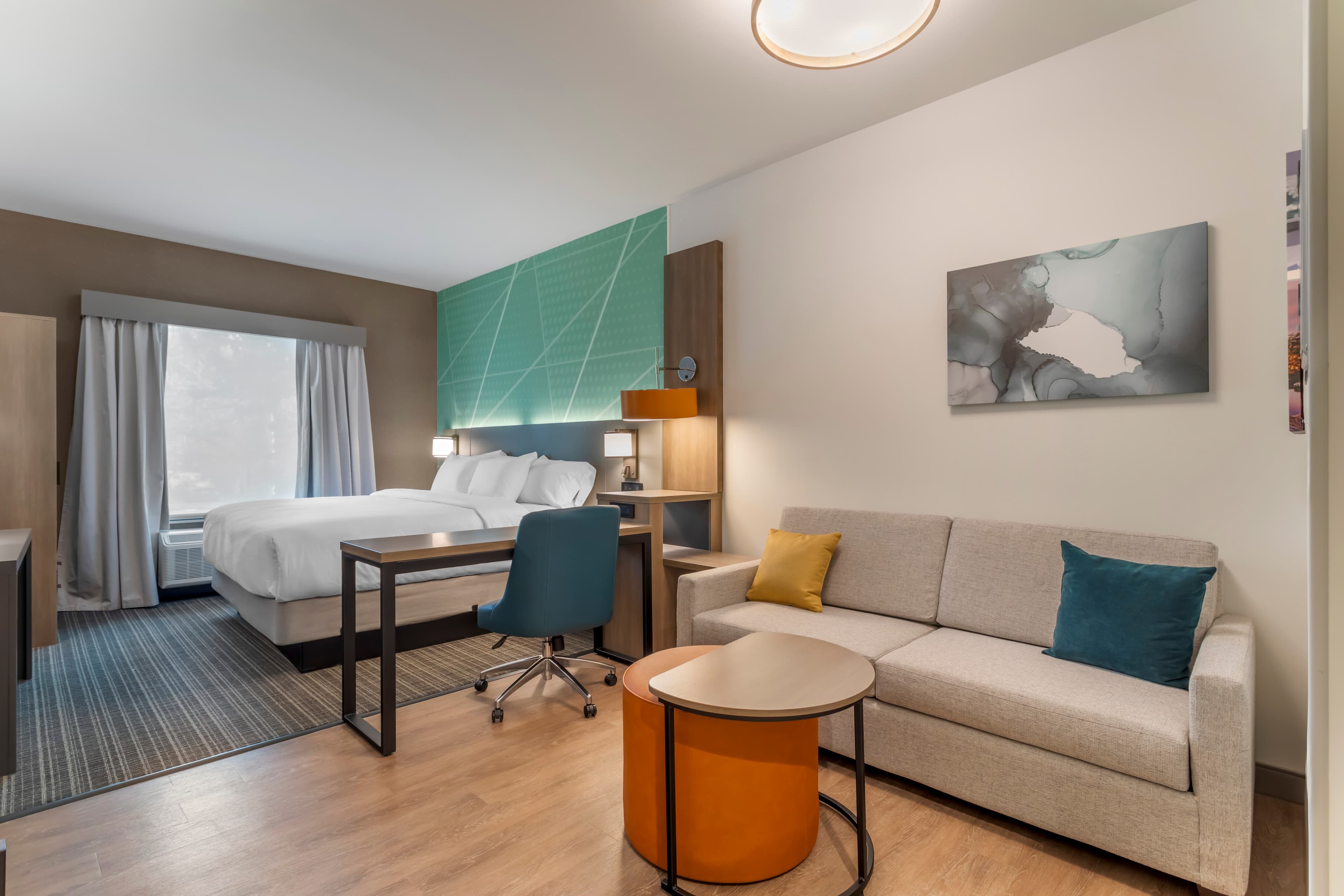 Comfort Suites Gatlinburg Downtown-Convention Center — 23