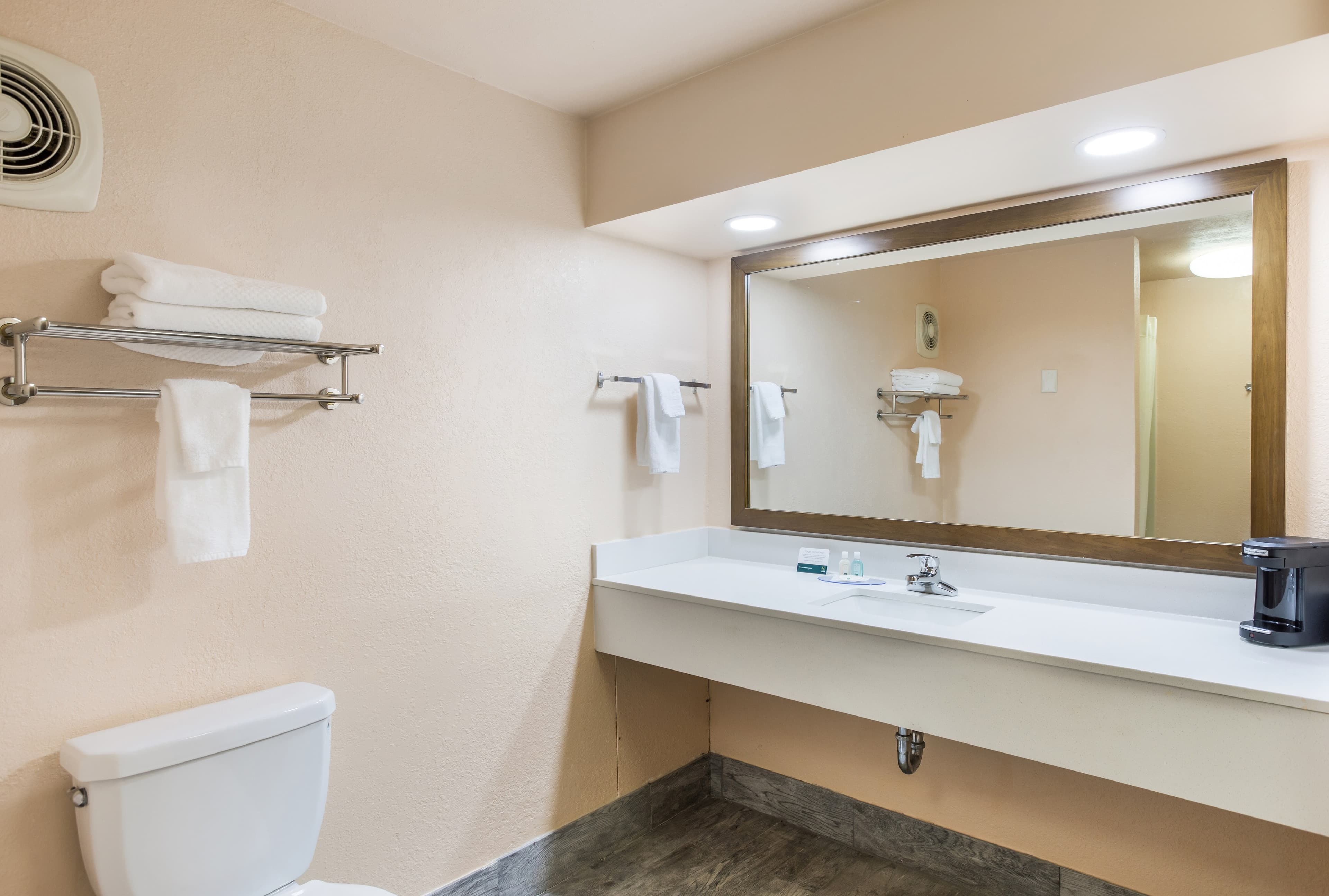 Quality Inn Pulaski — 11