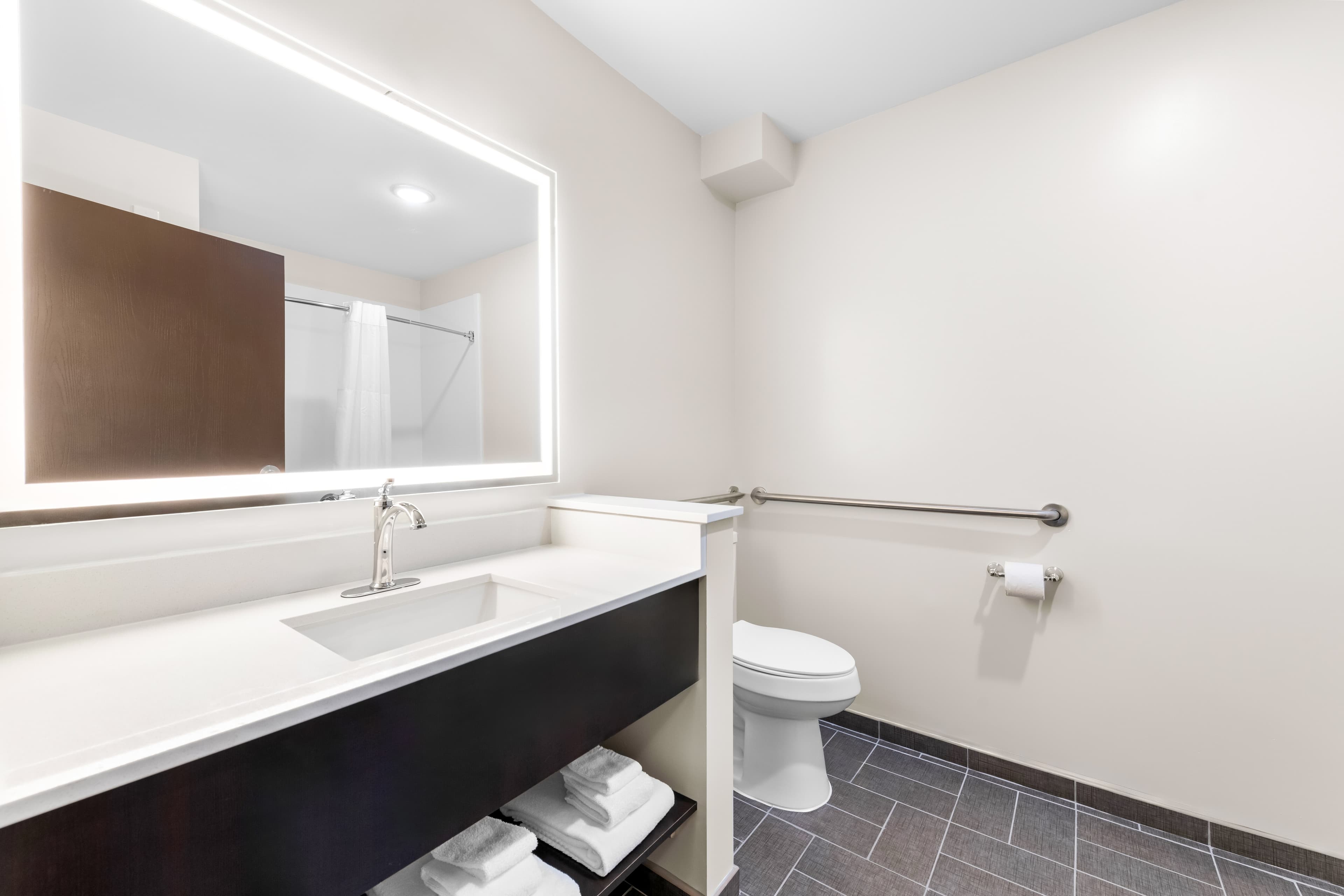 Sleep Inn & Suites Pigeon Forge - Downtown — 6