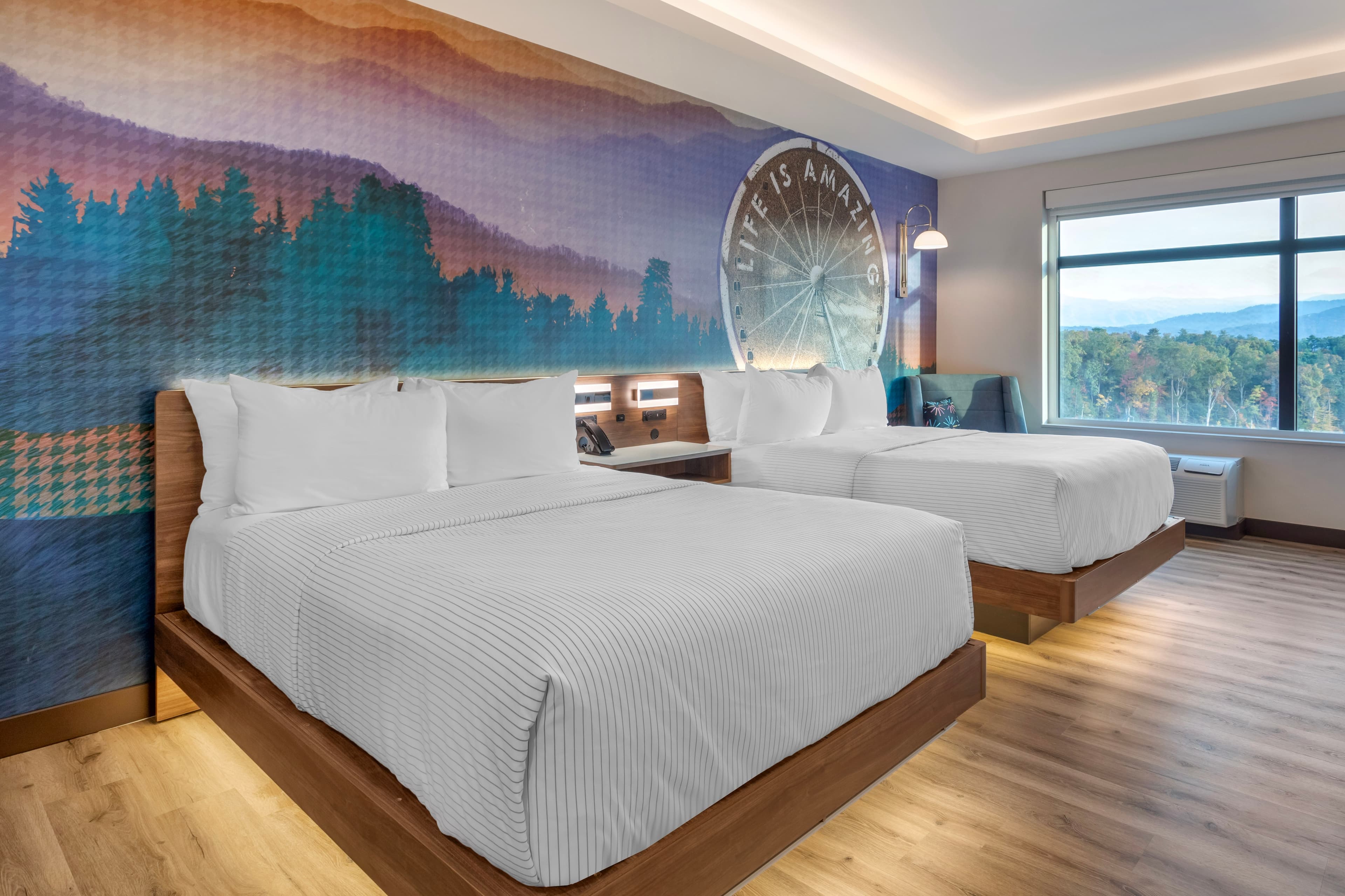 Cambria Hotel Pigeon Forge — 14