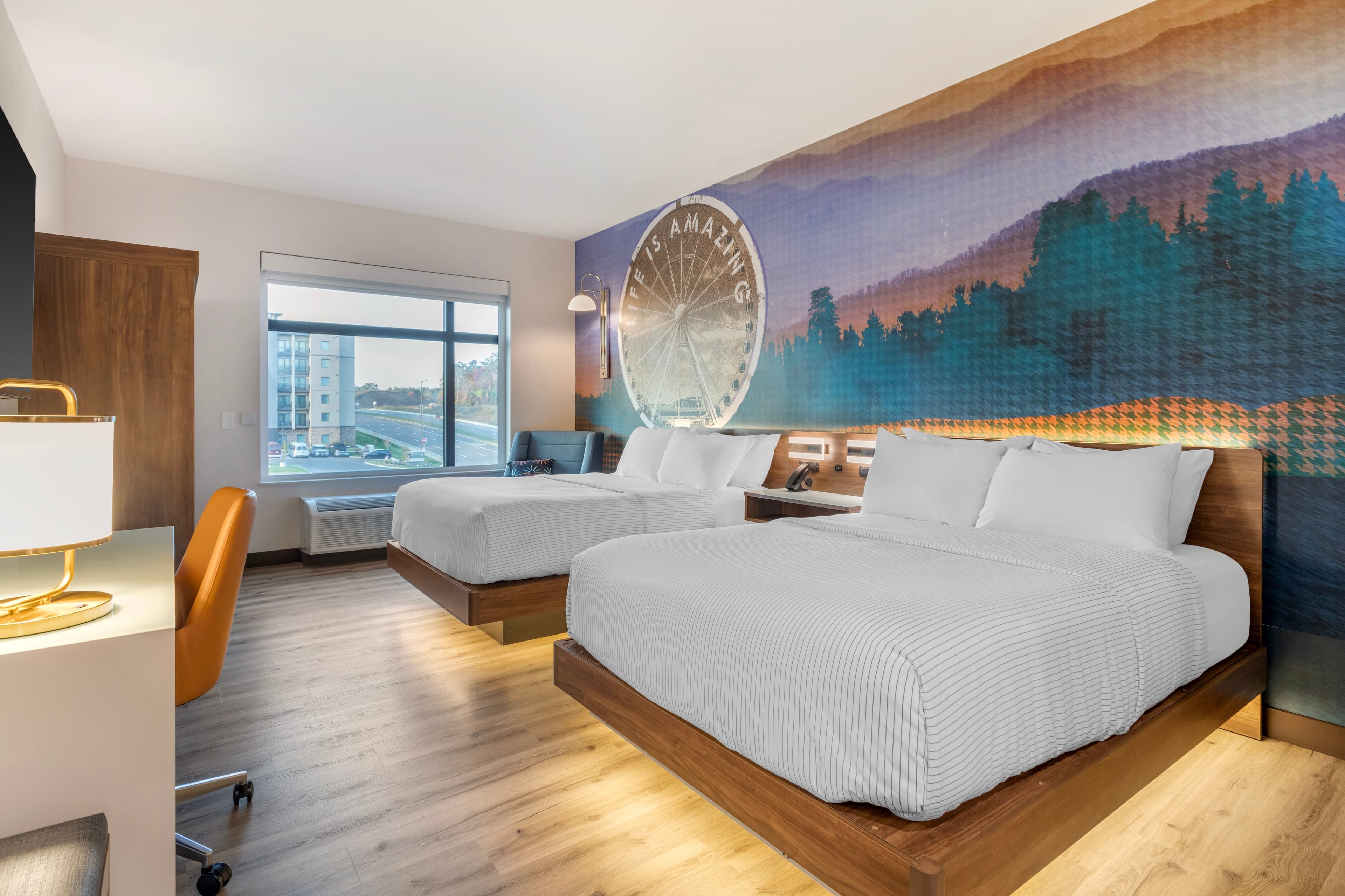 Cambria Hotel Pigeon Forge — 18