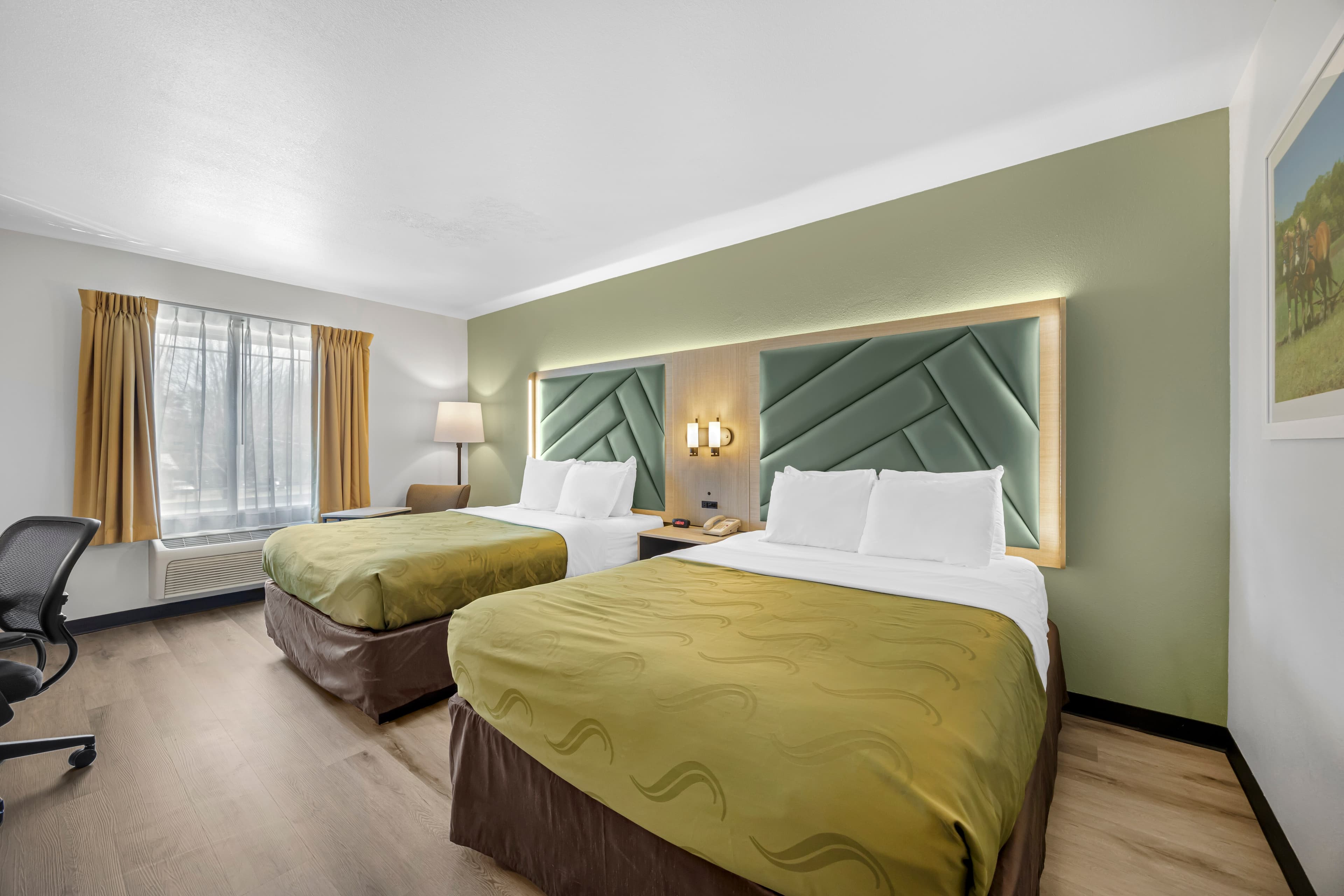 Quality Inn & Suites Monterey I-40 — 7