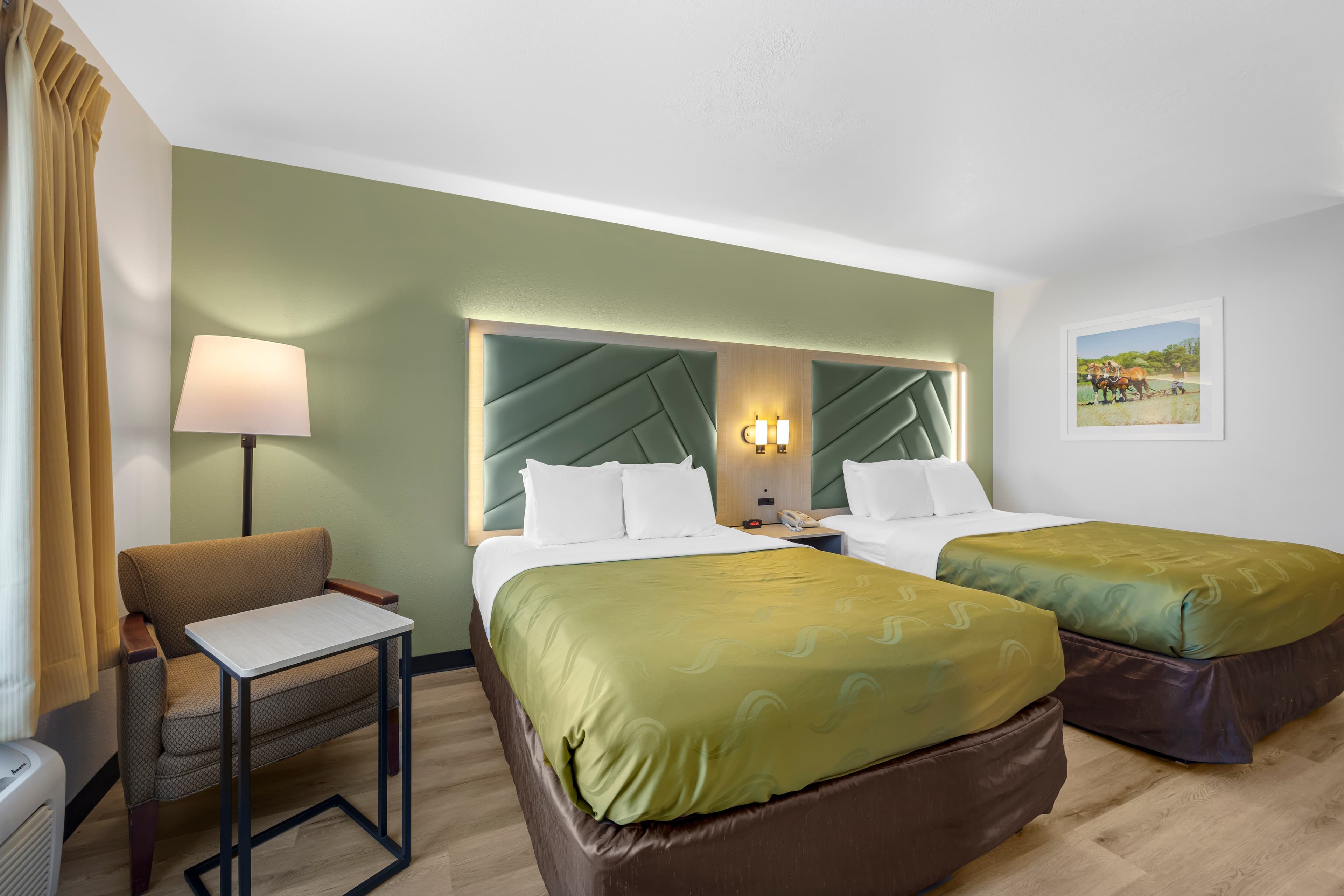 Quality Inn & Suites Monterey I-40 — 8