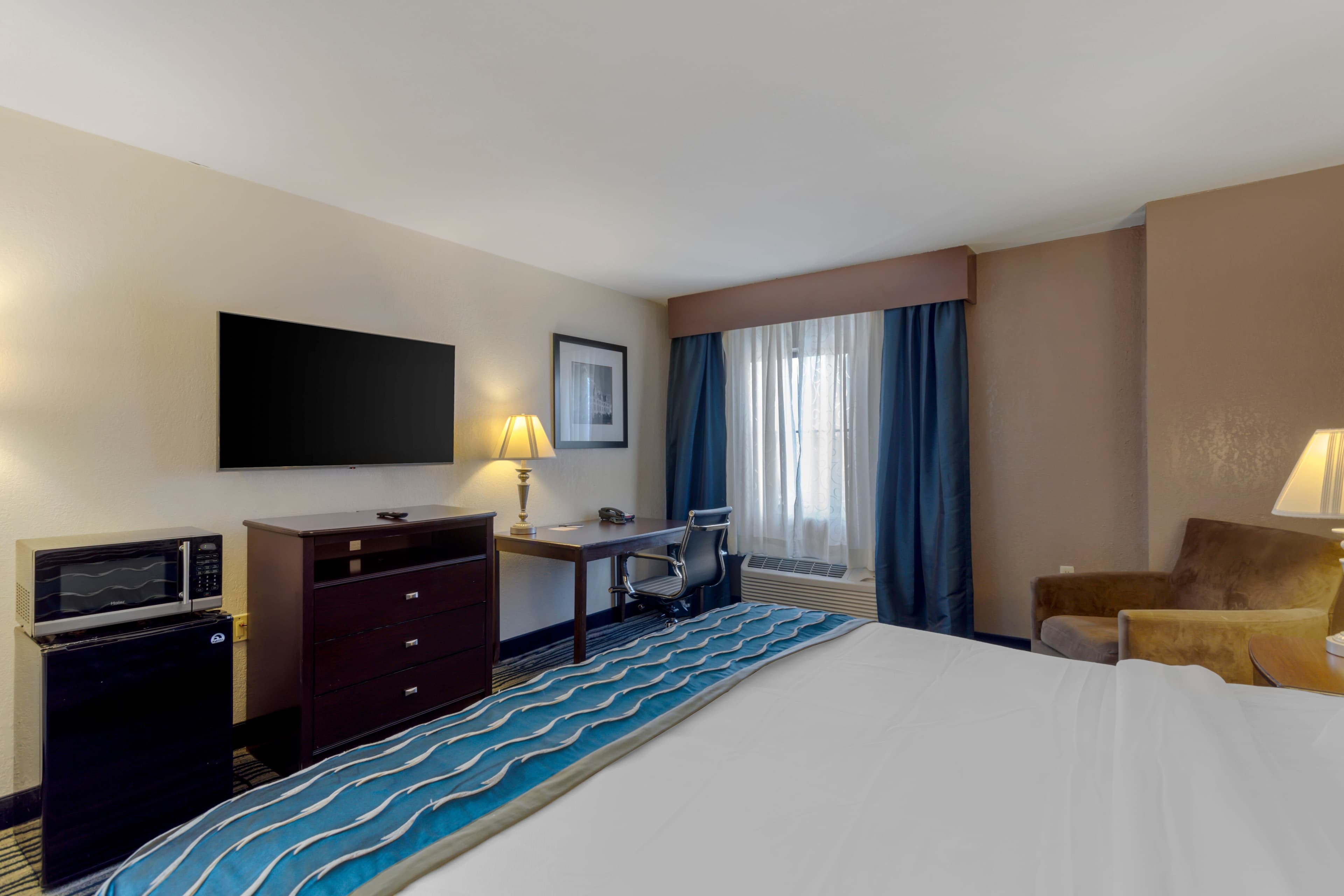 Comfort Inn & Suites Brentwood - Nashville - Image 4