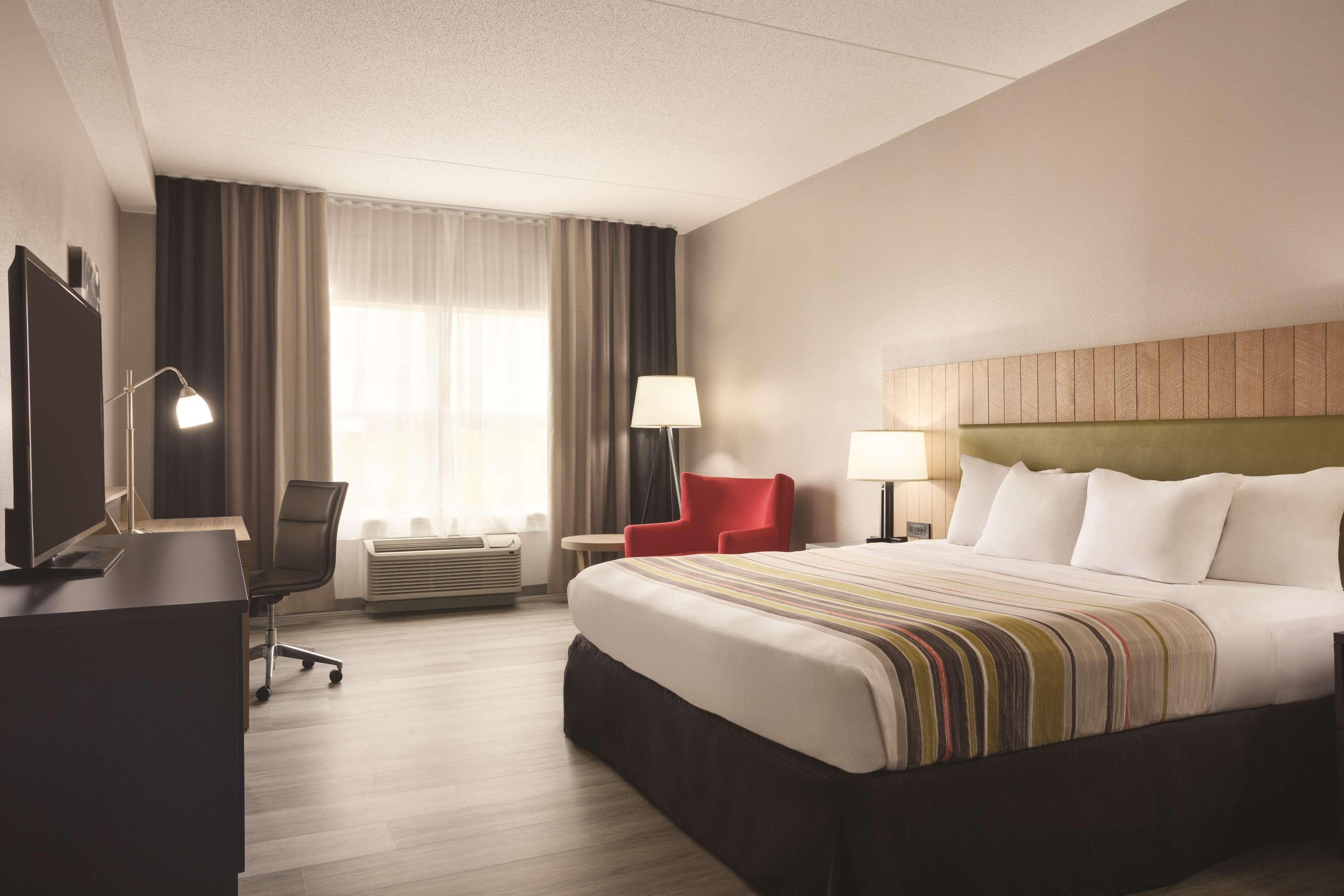 Country Inn & Suites by Radisson, Chattanooga-Lookout Mountain - Image 2